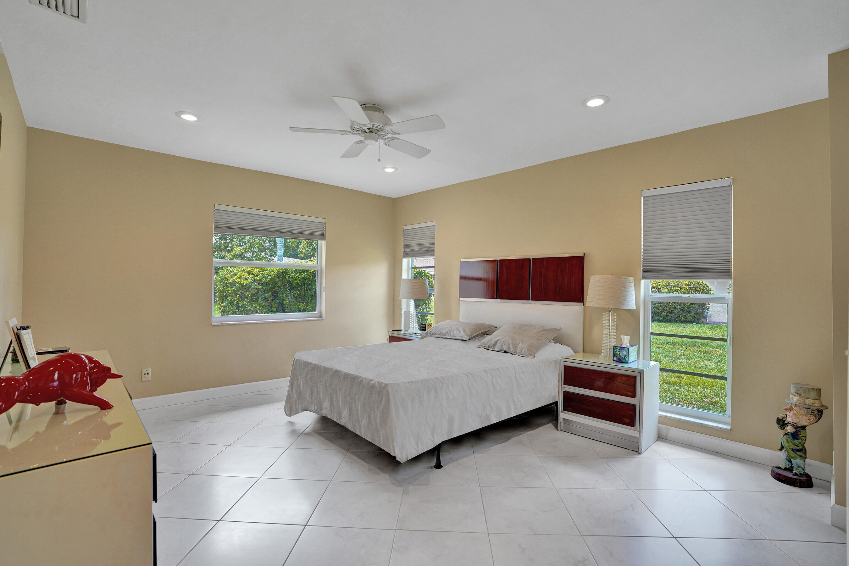 8620 Chevy Chase Drive