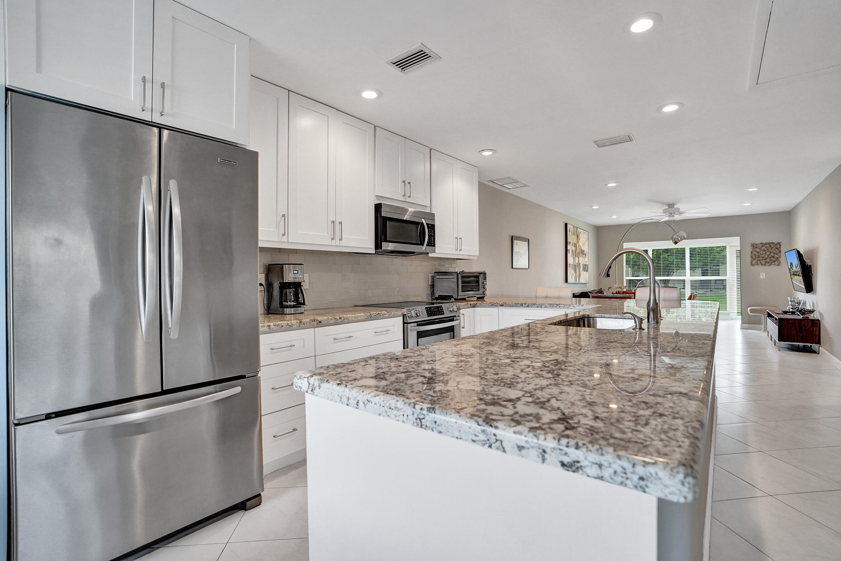 8620 Chevy Chase Drive