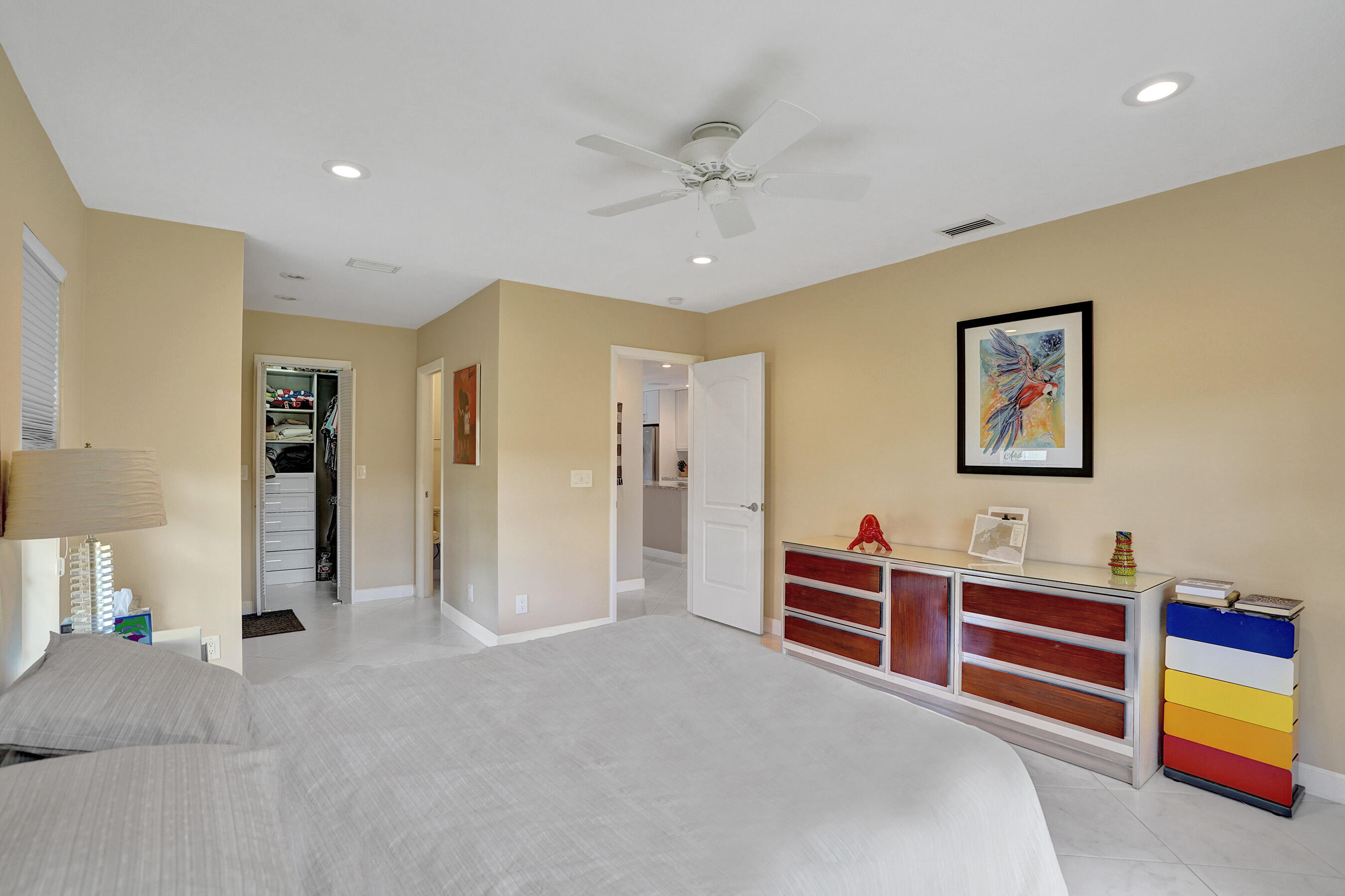 8620 Chevy Chase Drive