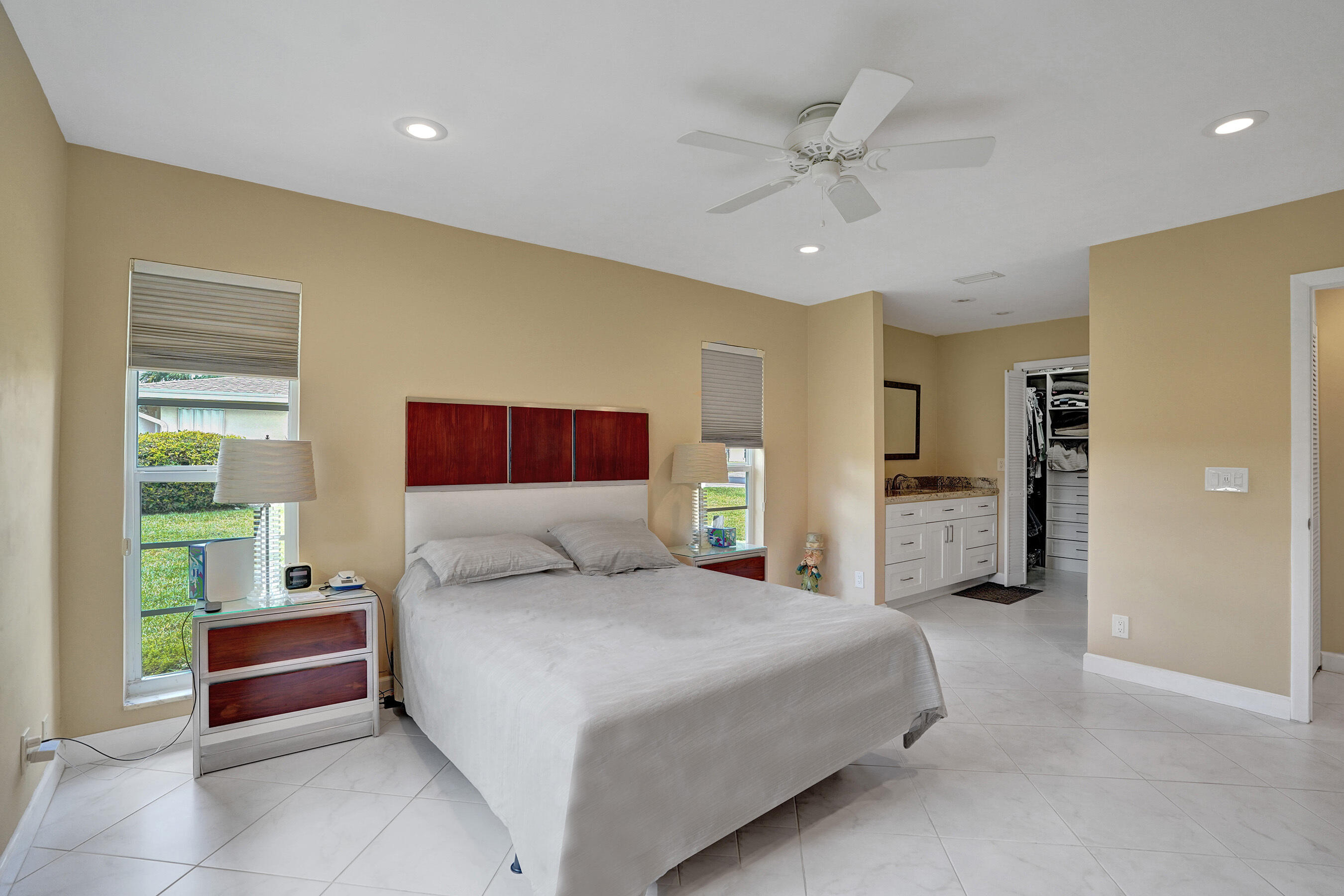 8620 Chevy Chase Drive