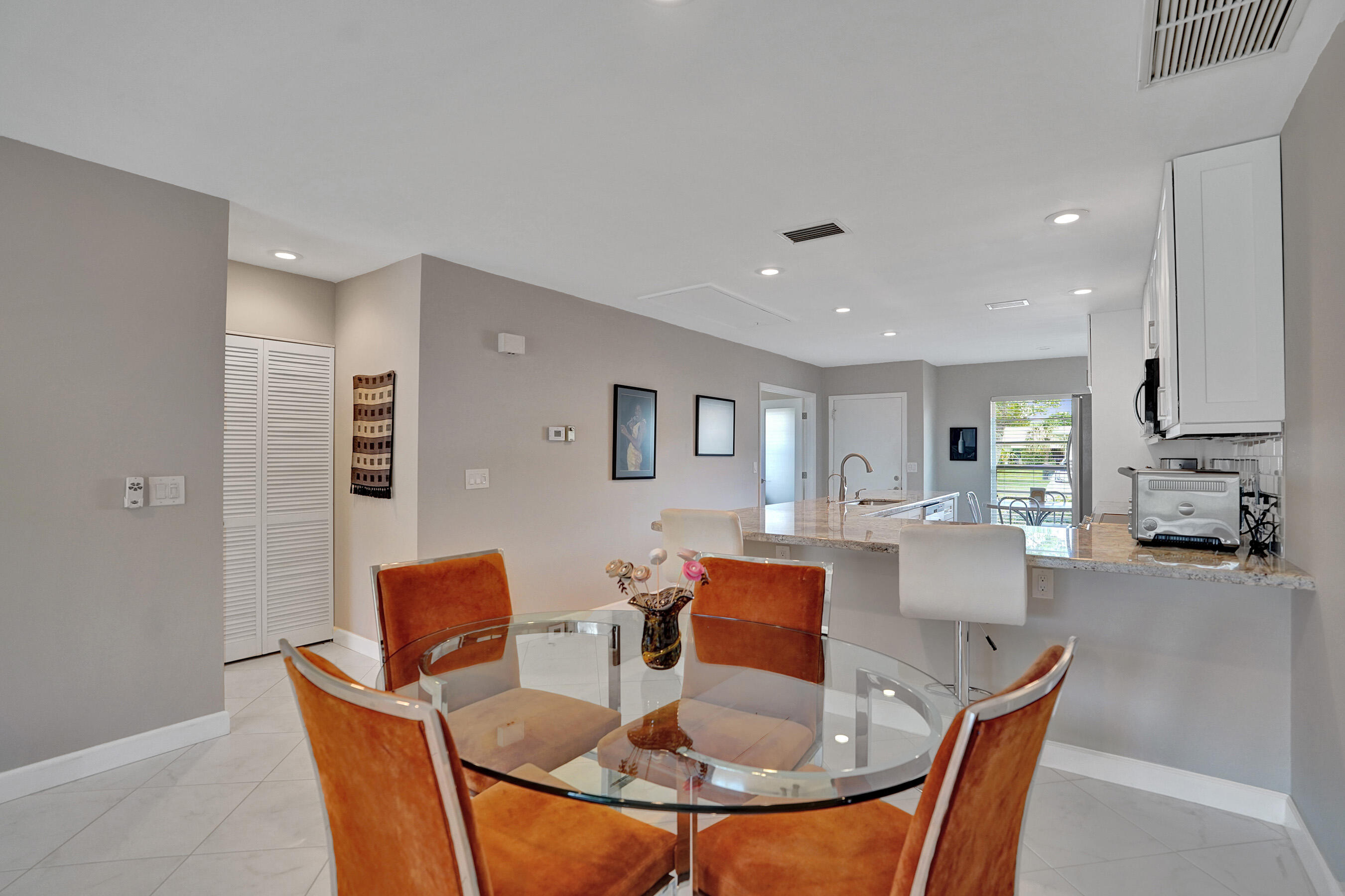 8620 Chevy Chase Drive