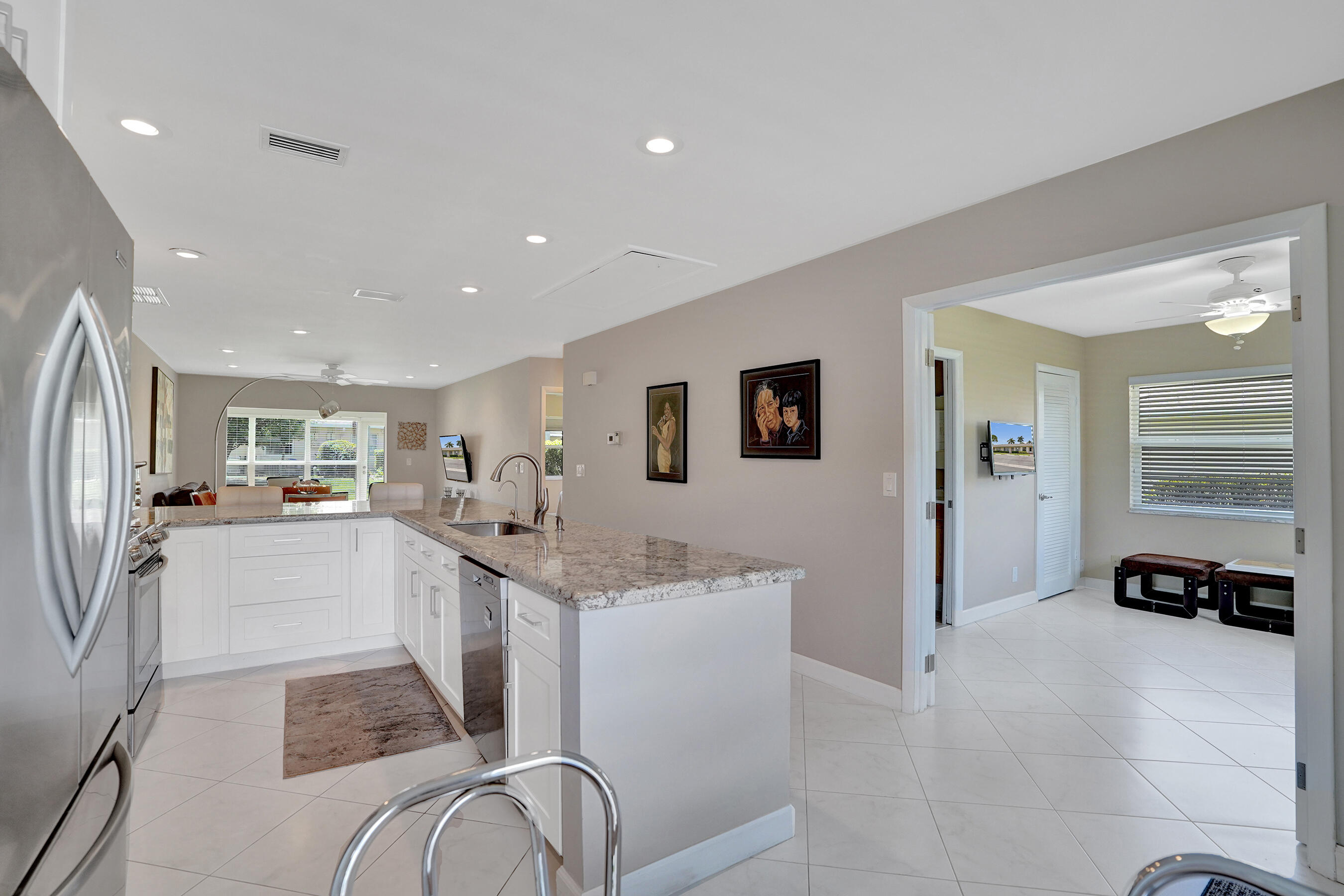 8620 Chevy Chase Drive
