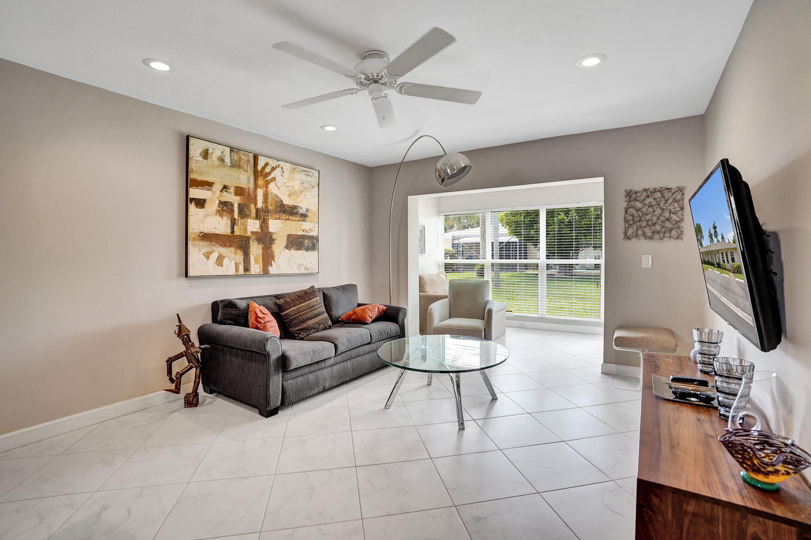 8620 Chevy Chase Drive