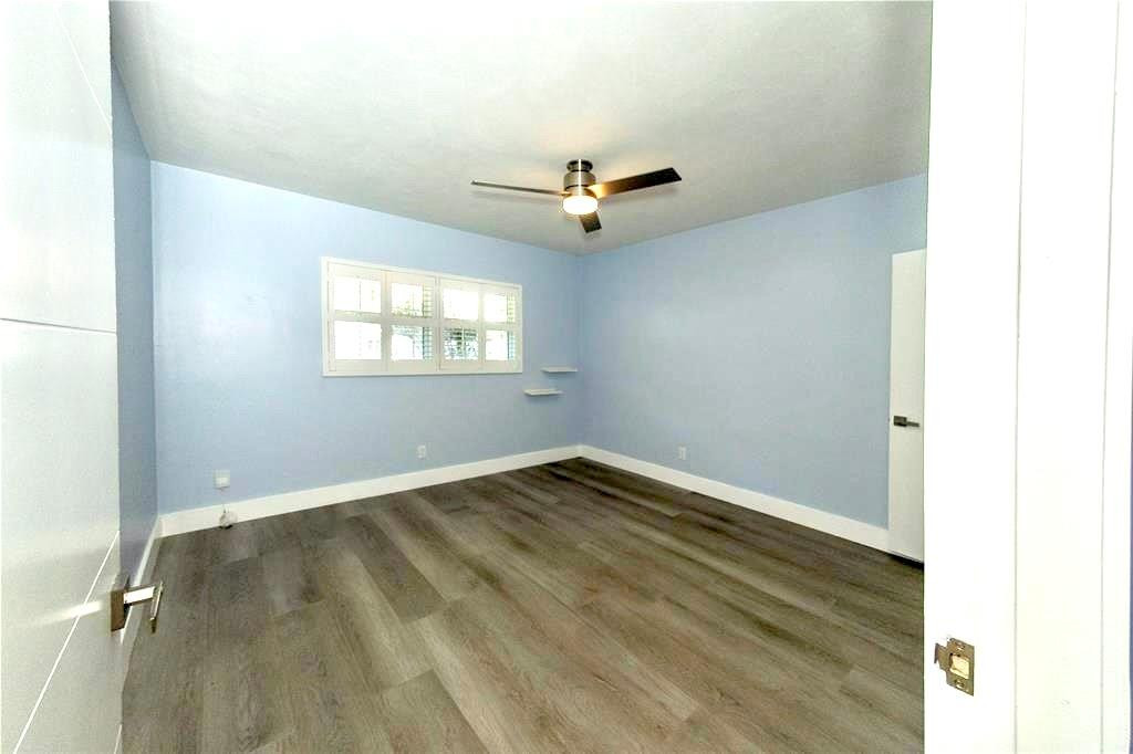 1991 NE 32nd Street 18
