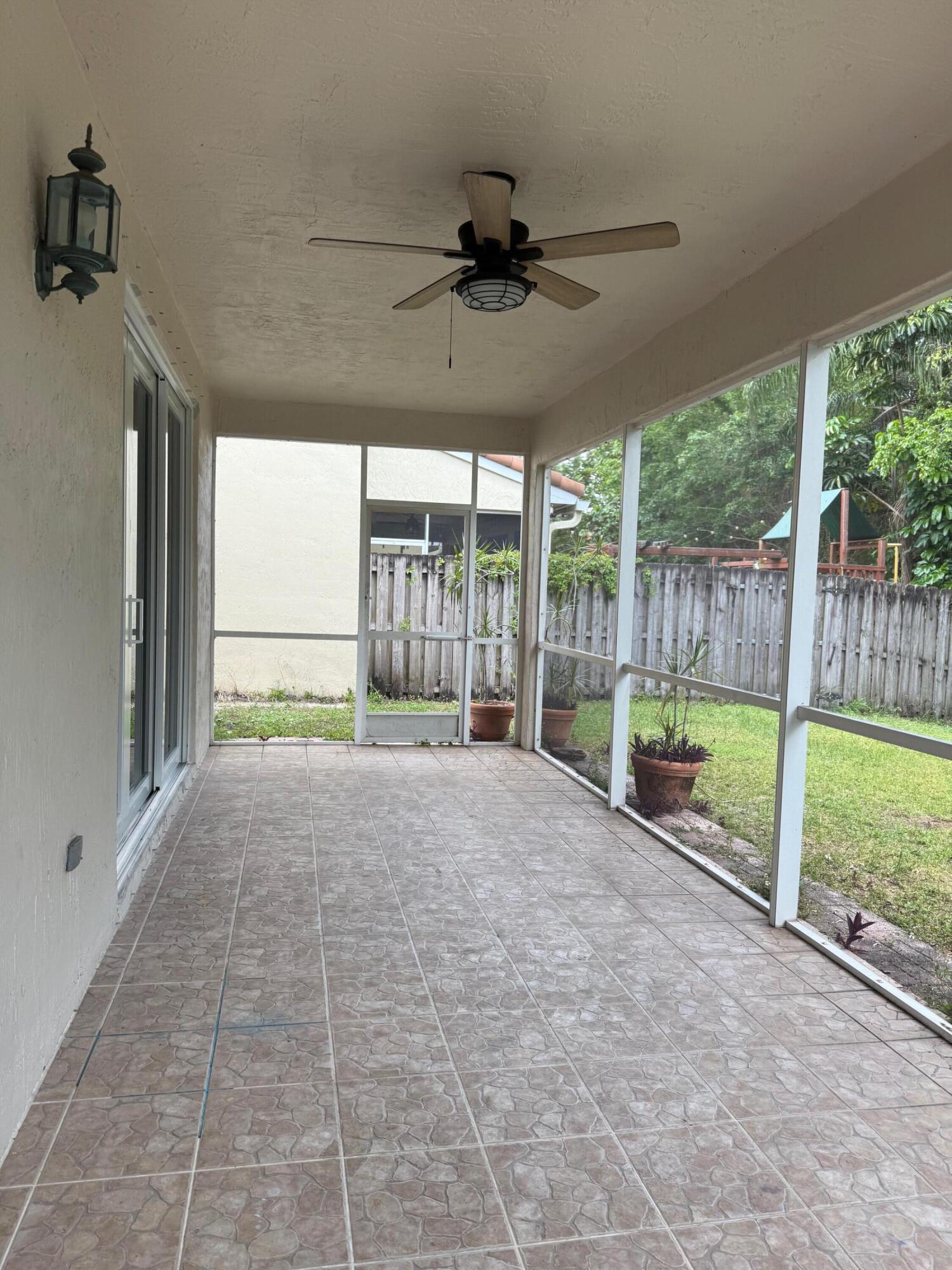 15258 SW 51st Street SW