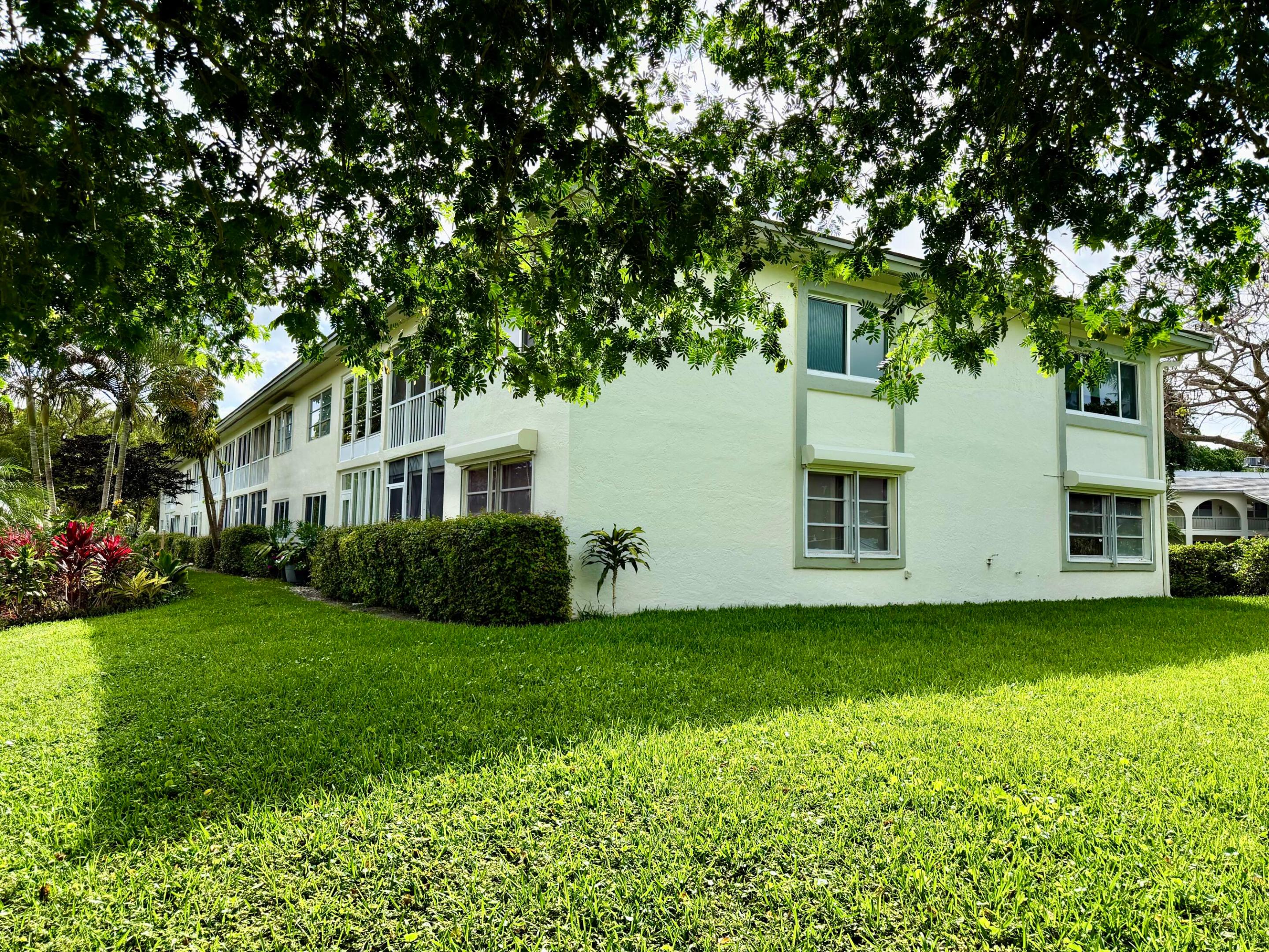 1101 Bahama Bend