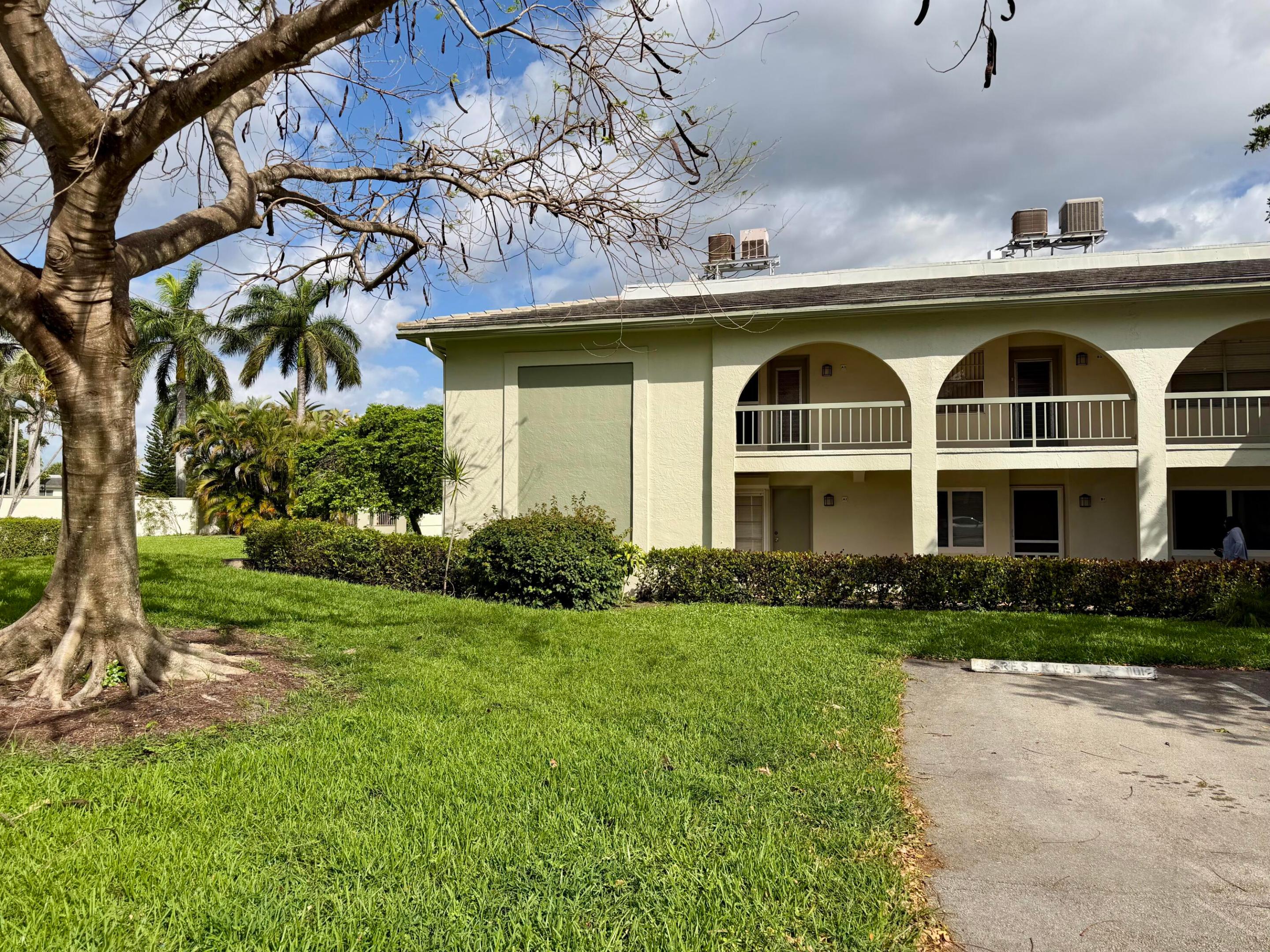 1101 Bahama Bend
