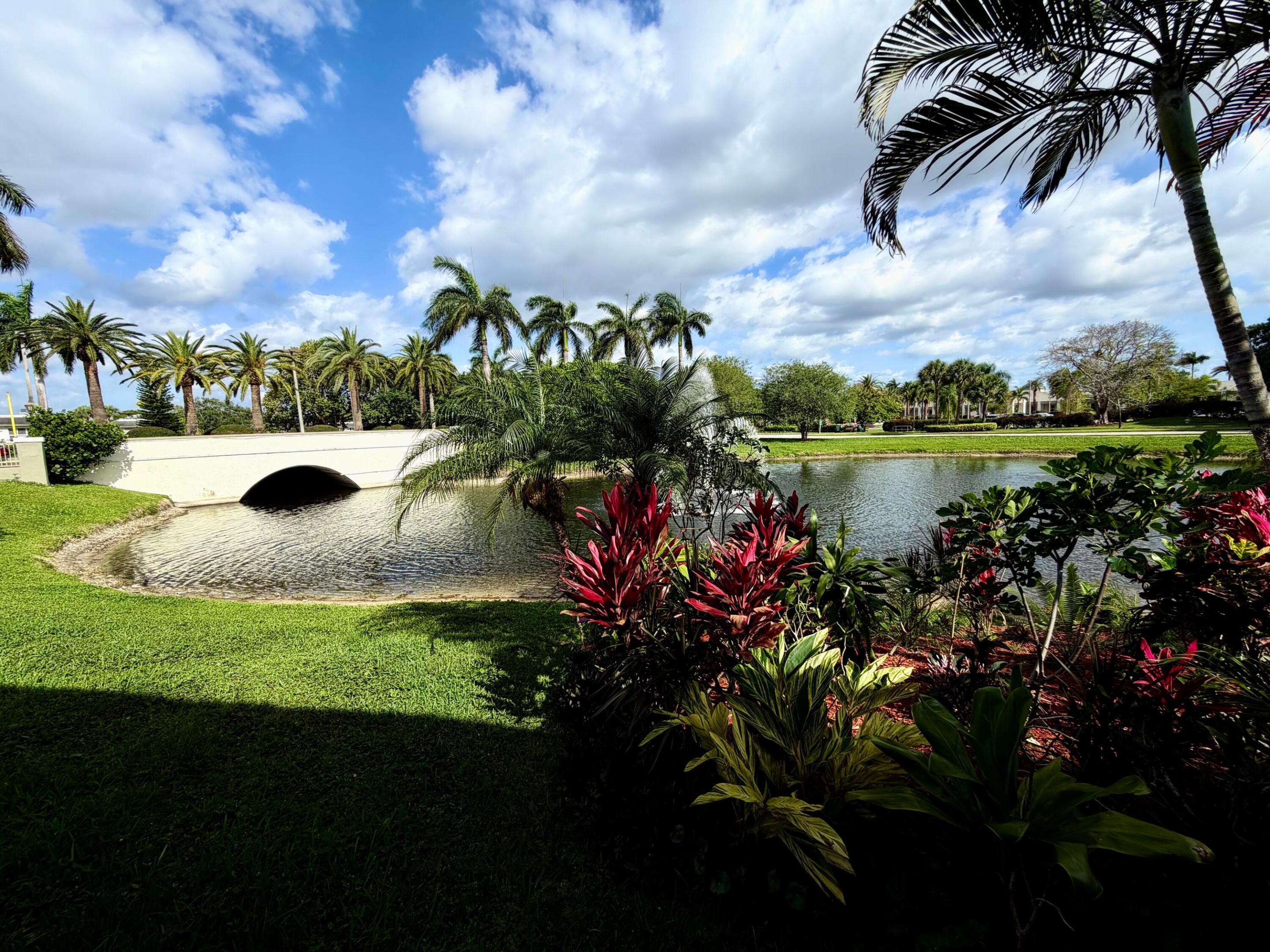 1101 Bahama Bend