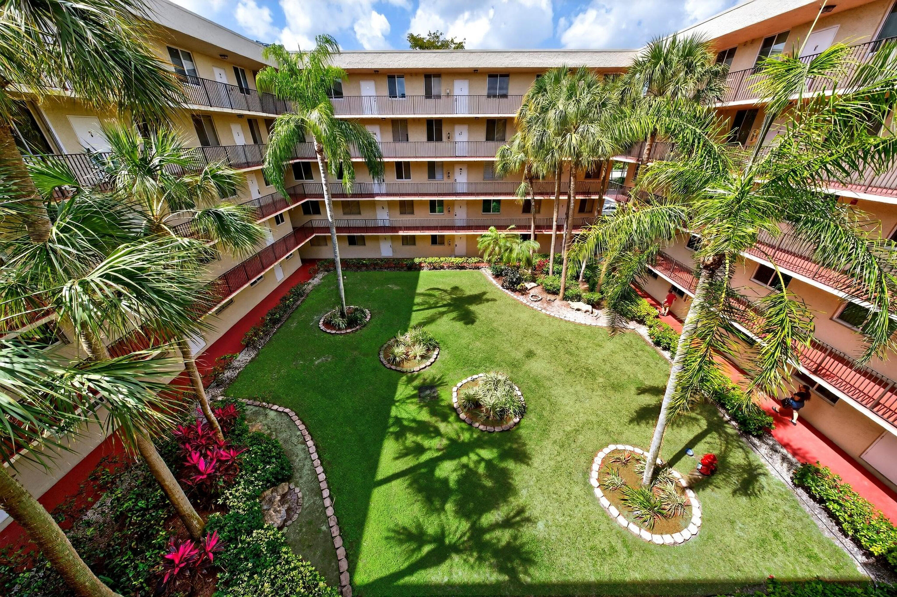 3223 Riverside Drive C-406