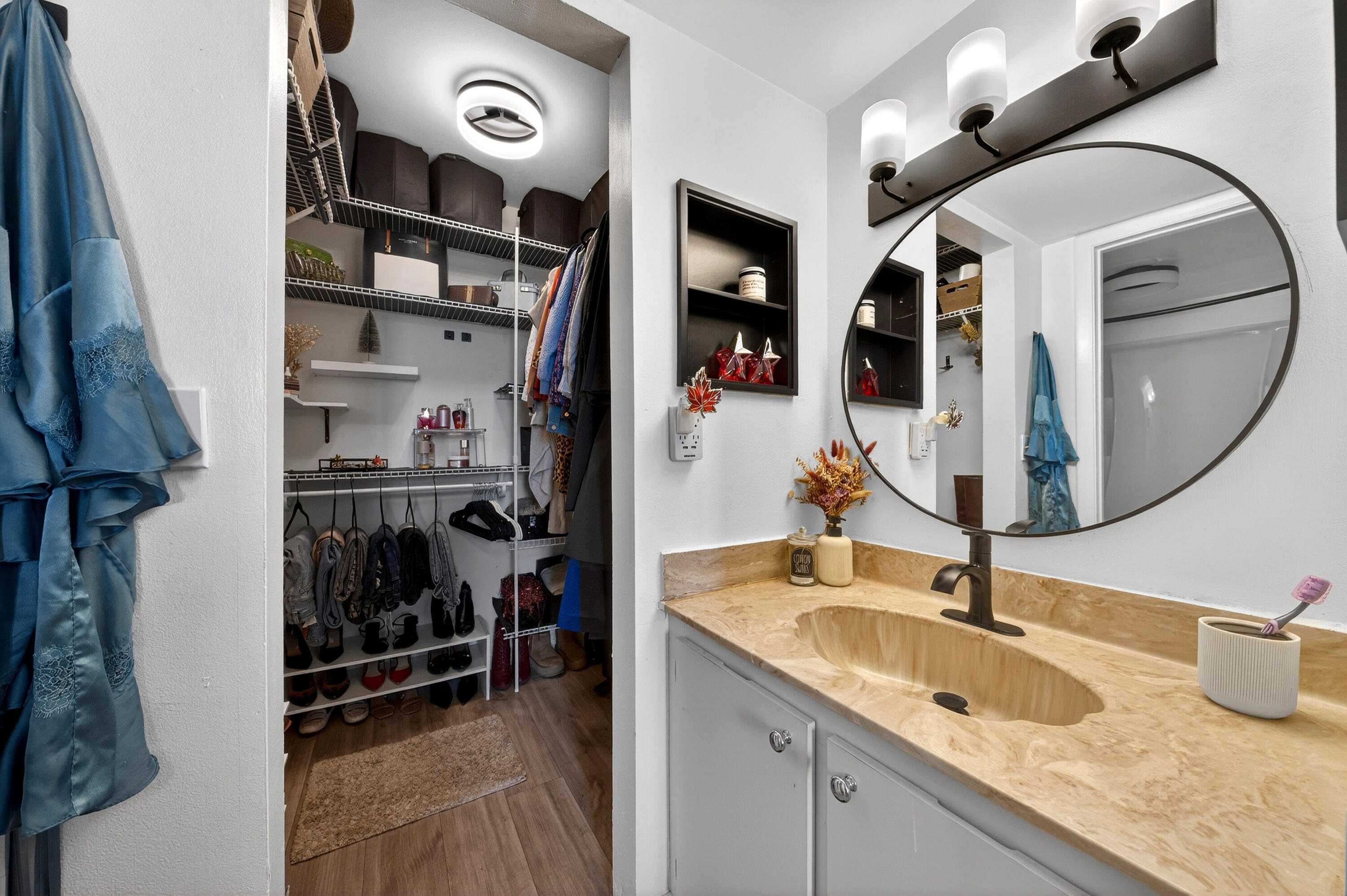 3223 Riverside Drive C-406