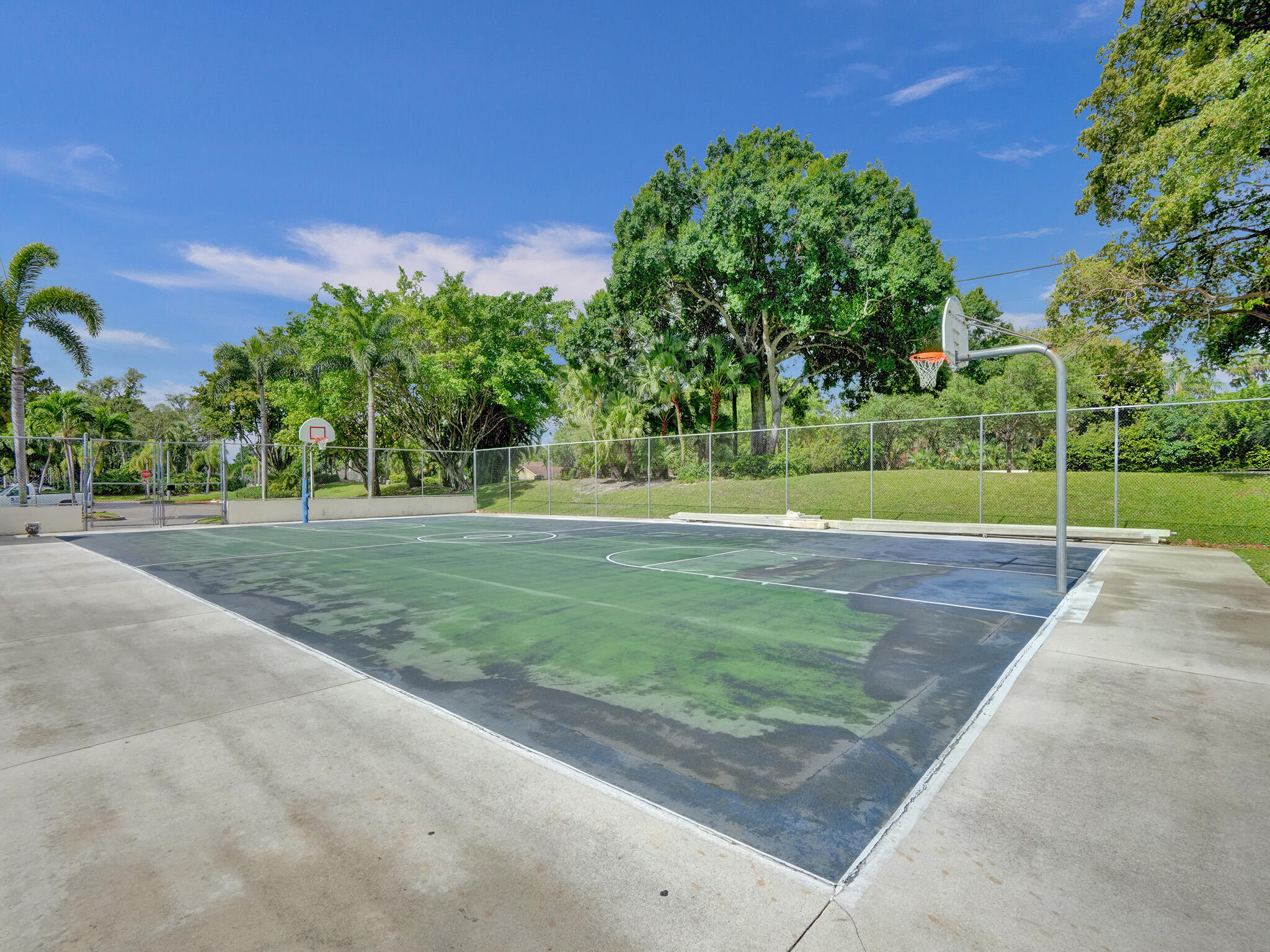 2541 N Carambola Cir Circle 1832