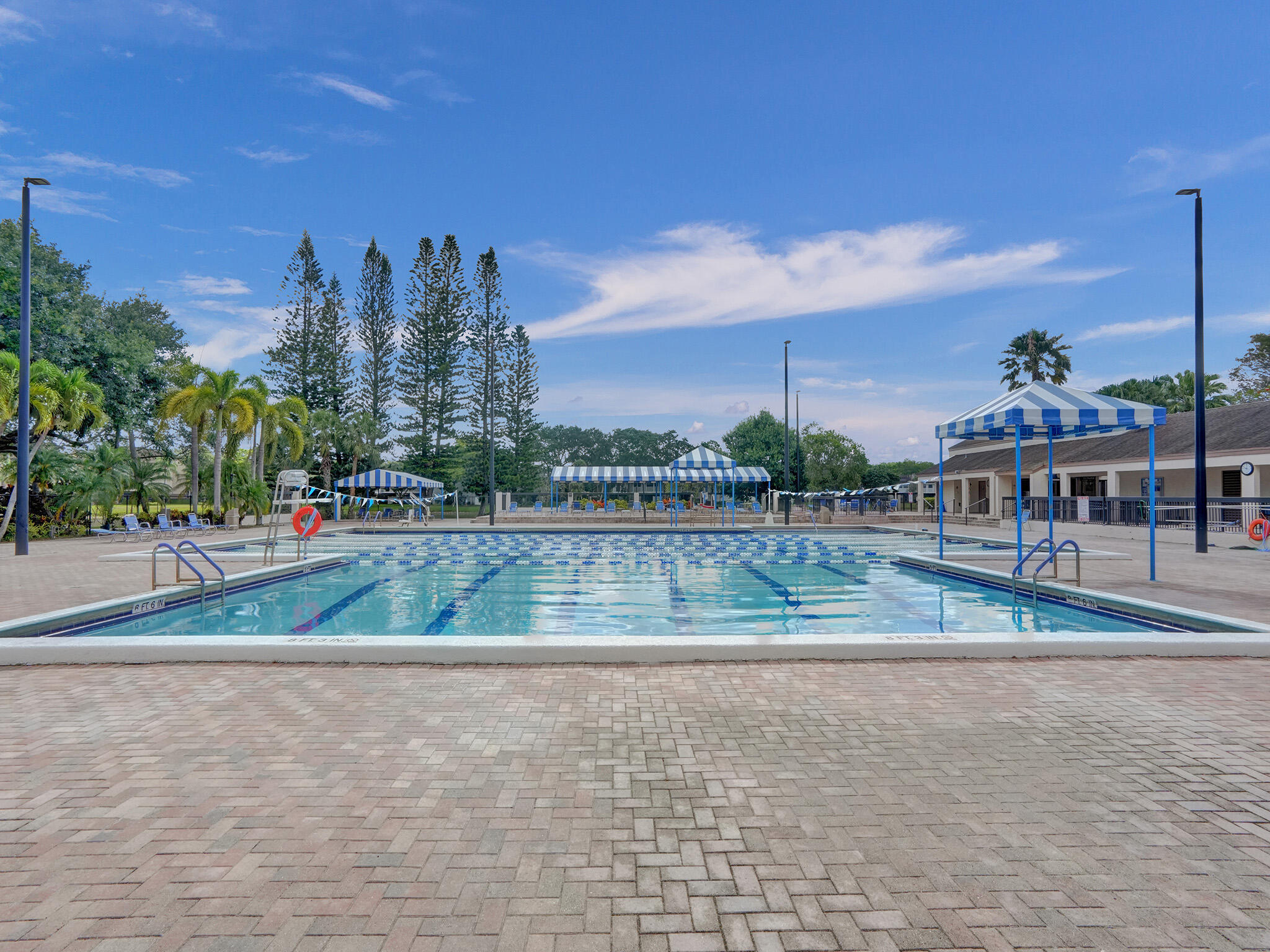 2541 N Carambola Cir Circle 1832
