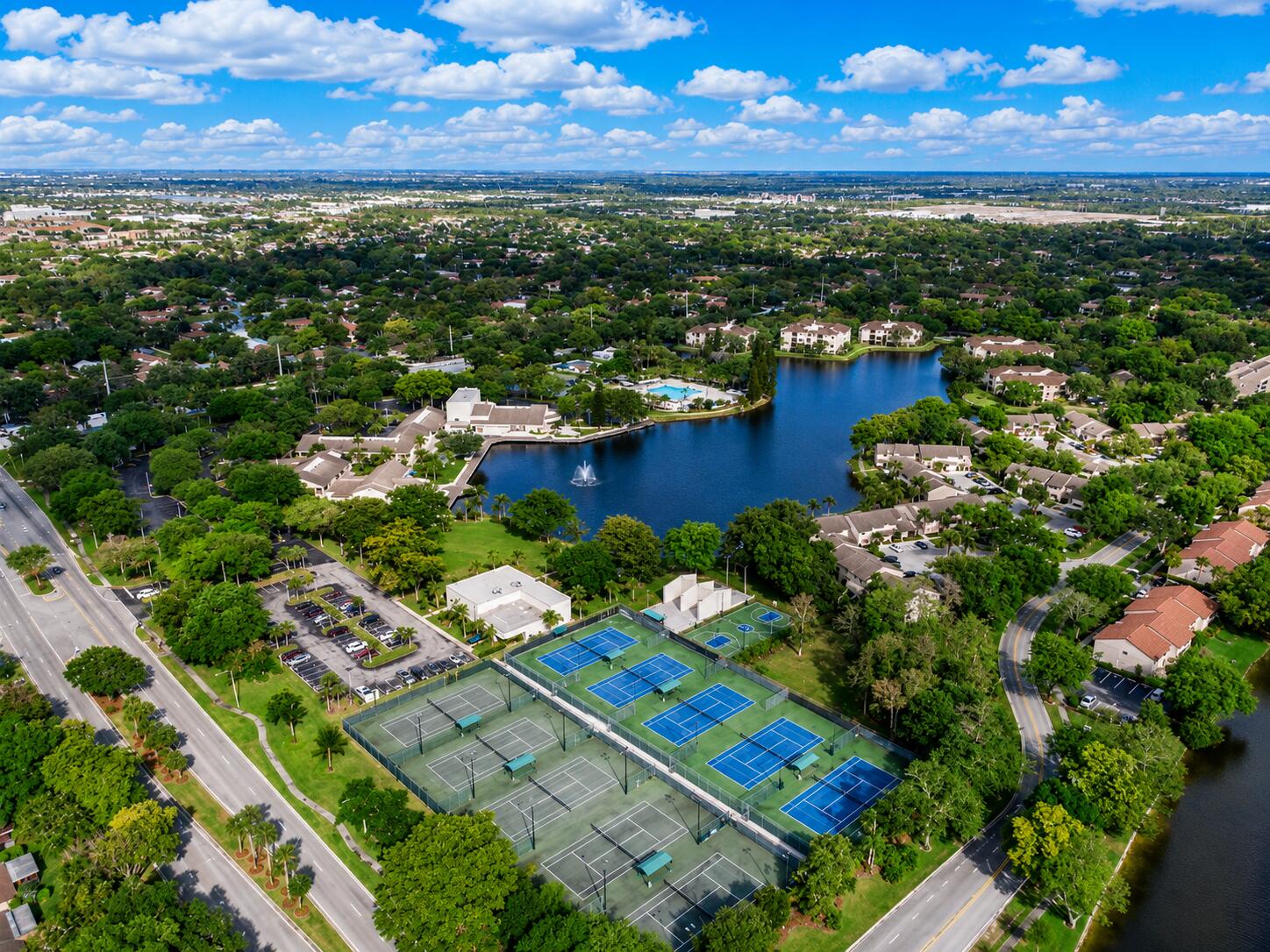 2541 N Carambola Cir Circle 1832
