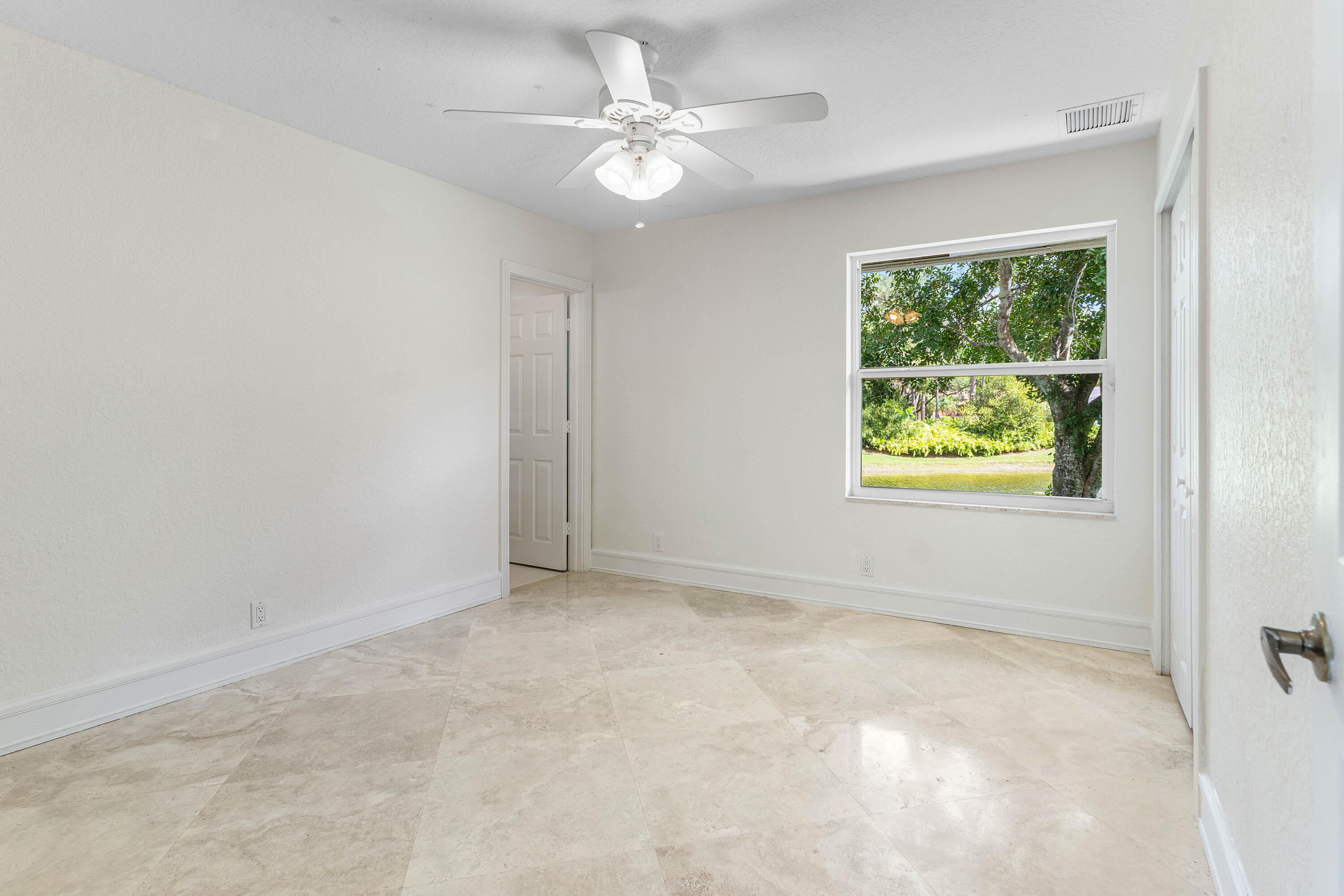 6419 NW 99th Drive