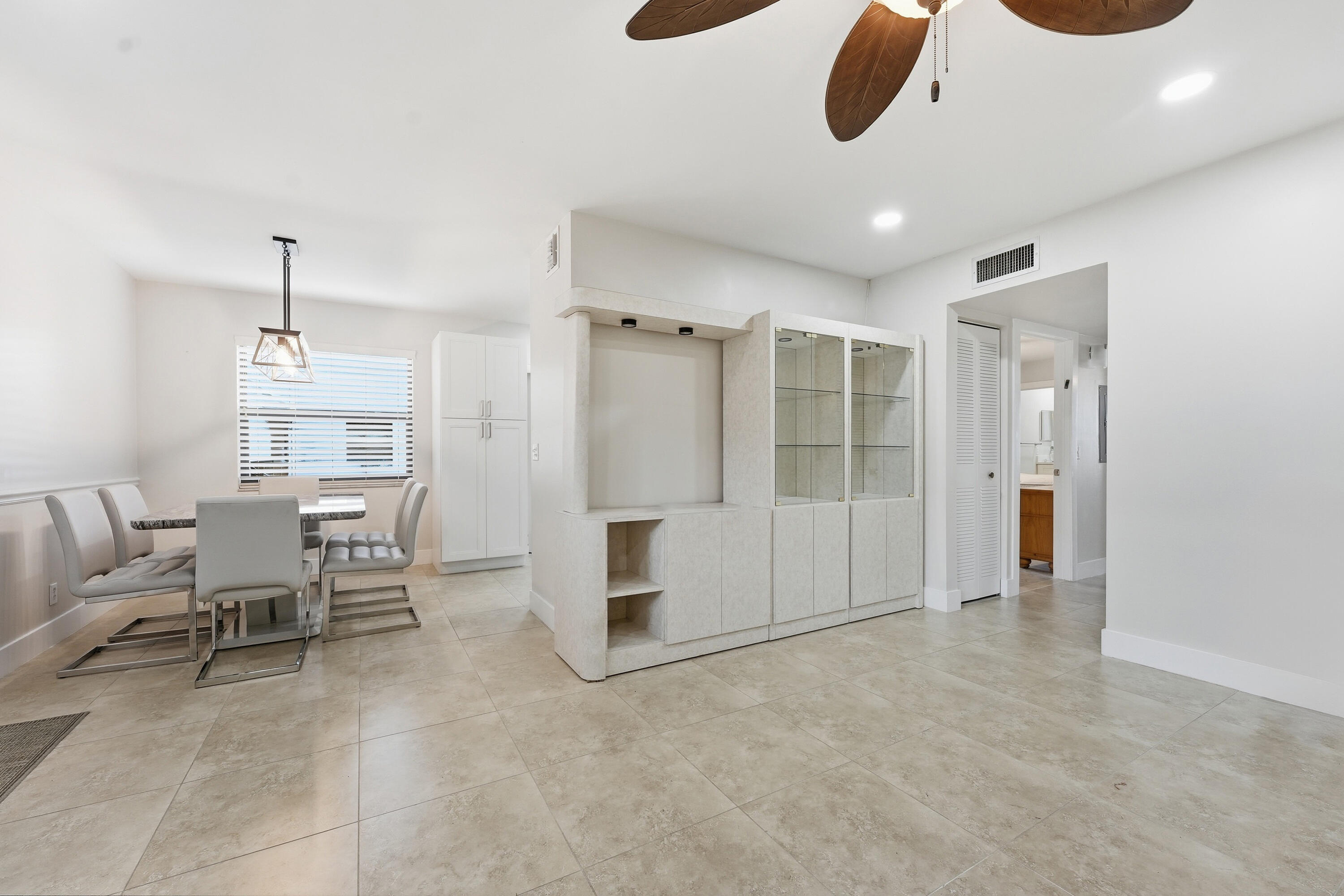 566 Piedmont L