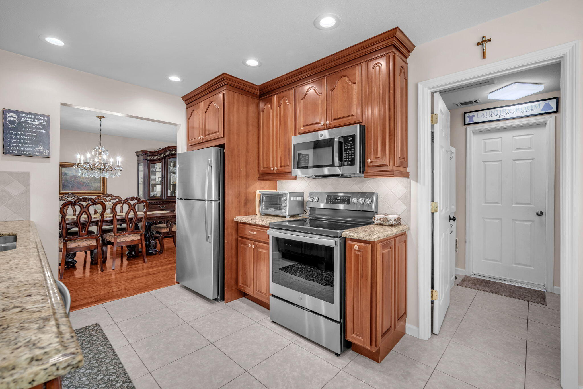 9341 SW 1st Place