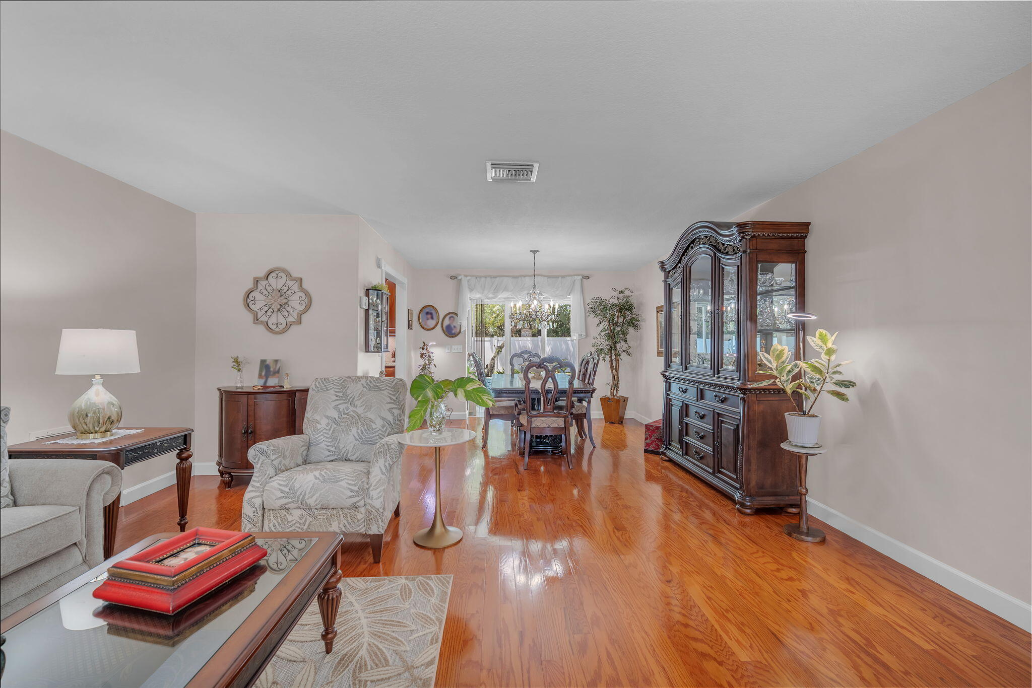 9341 SW 1st Place