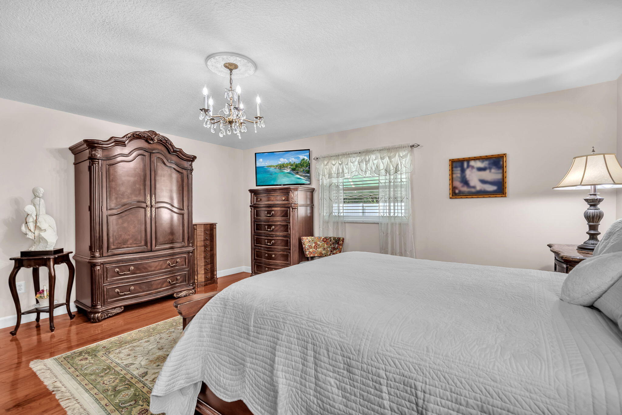 9341 SW 1st Place