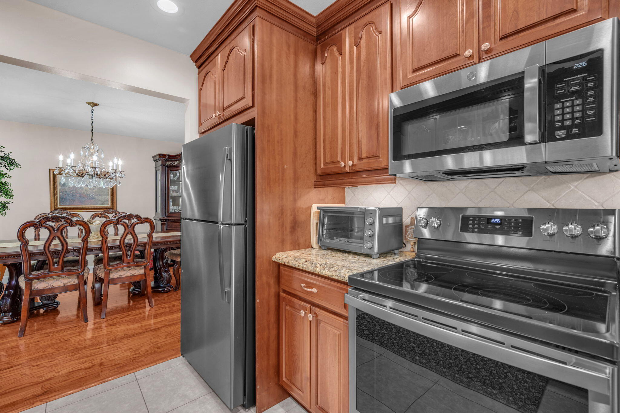 9341 SW 1st Place