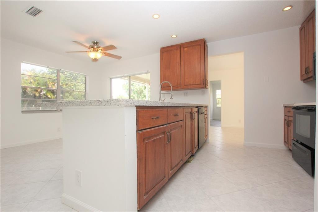 1122 NW 82nd Avenue