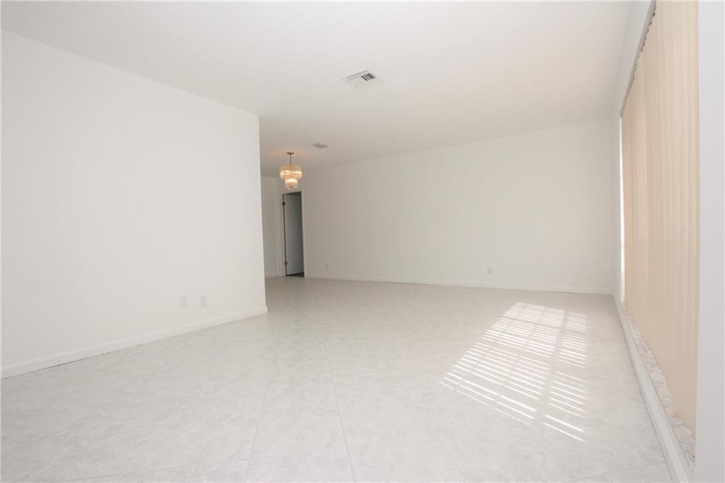 1122 NW 82nd Avenue