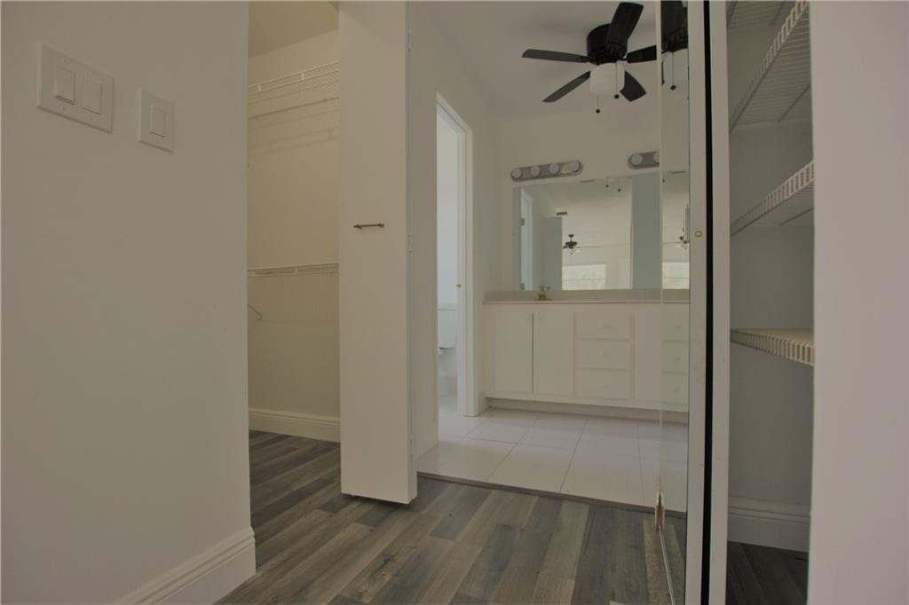 1122 NW 82nd Avenue