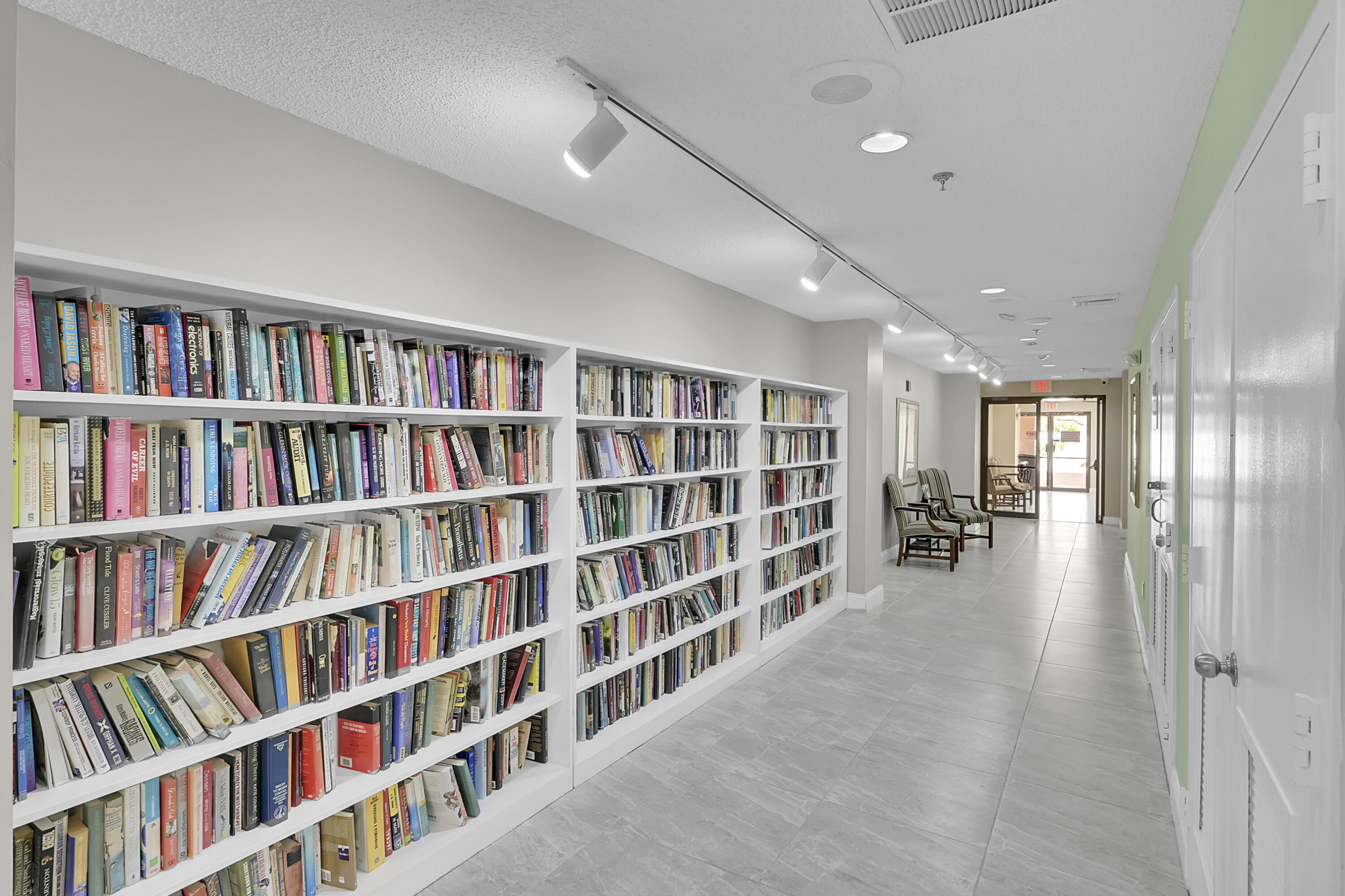 2503 N Nob Hill Road 101