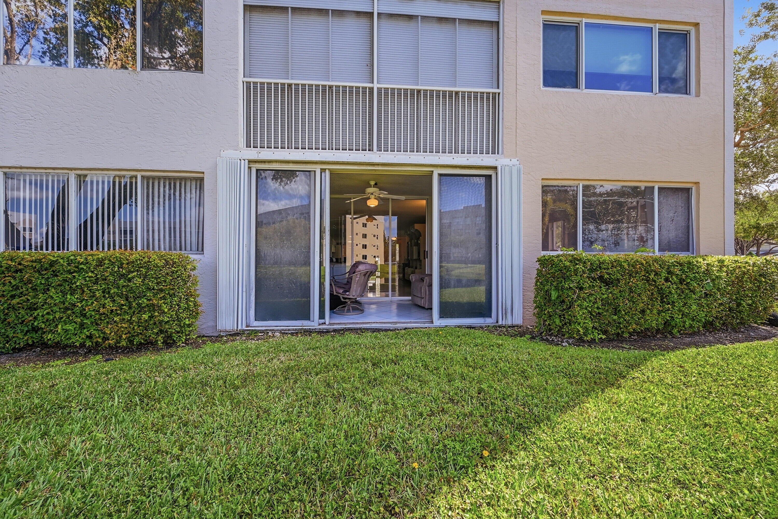 2503 N Nob Hill Road 101