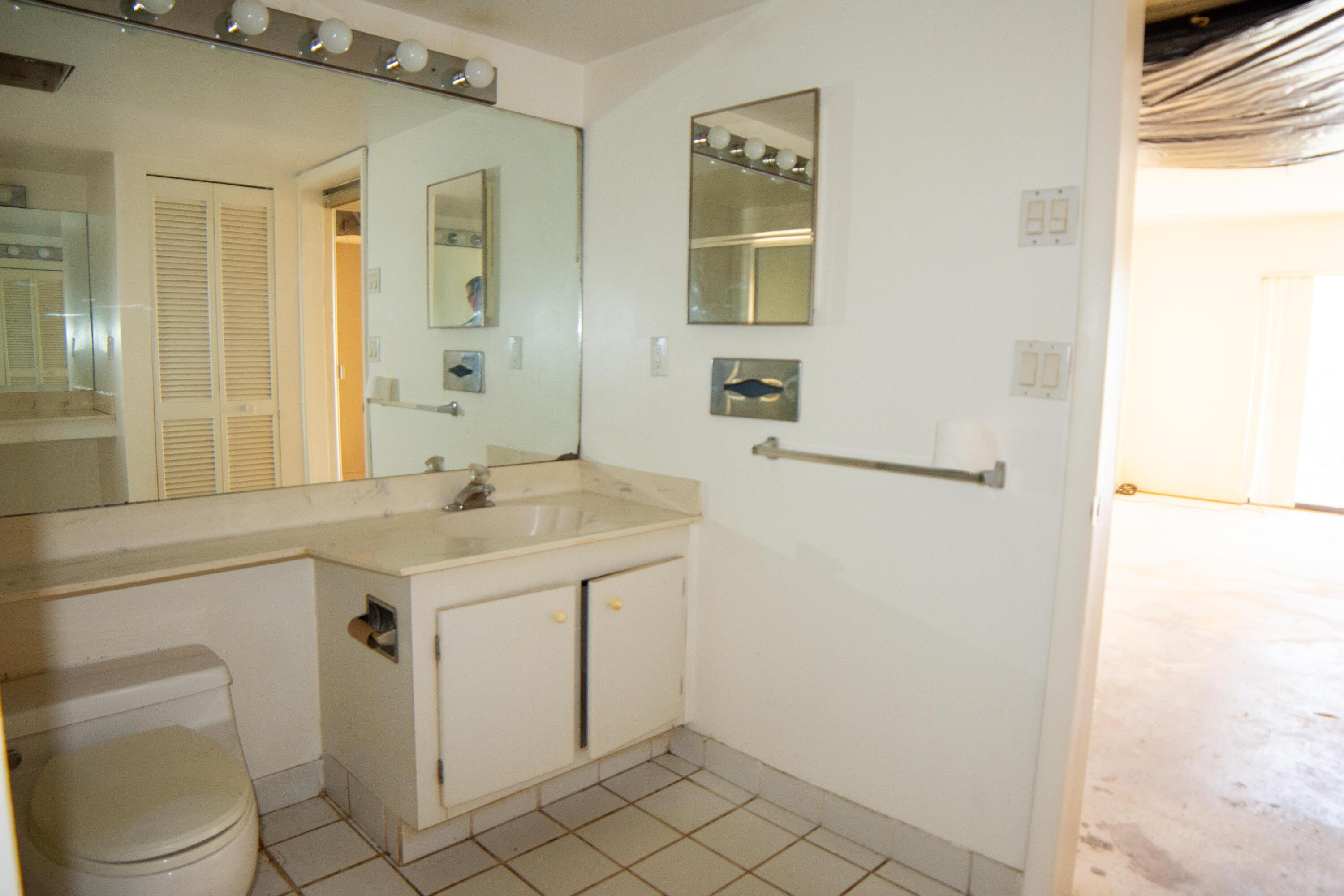 1650 NE 115th Street 208