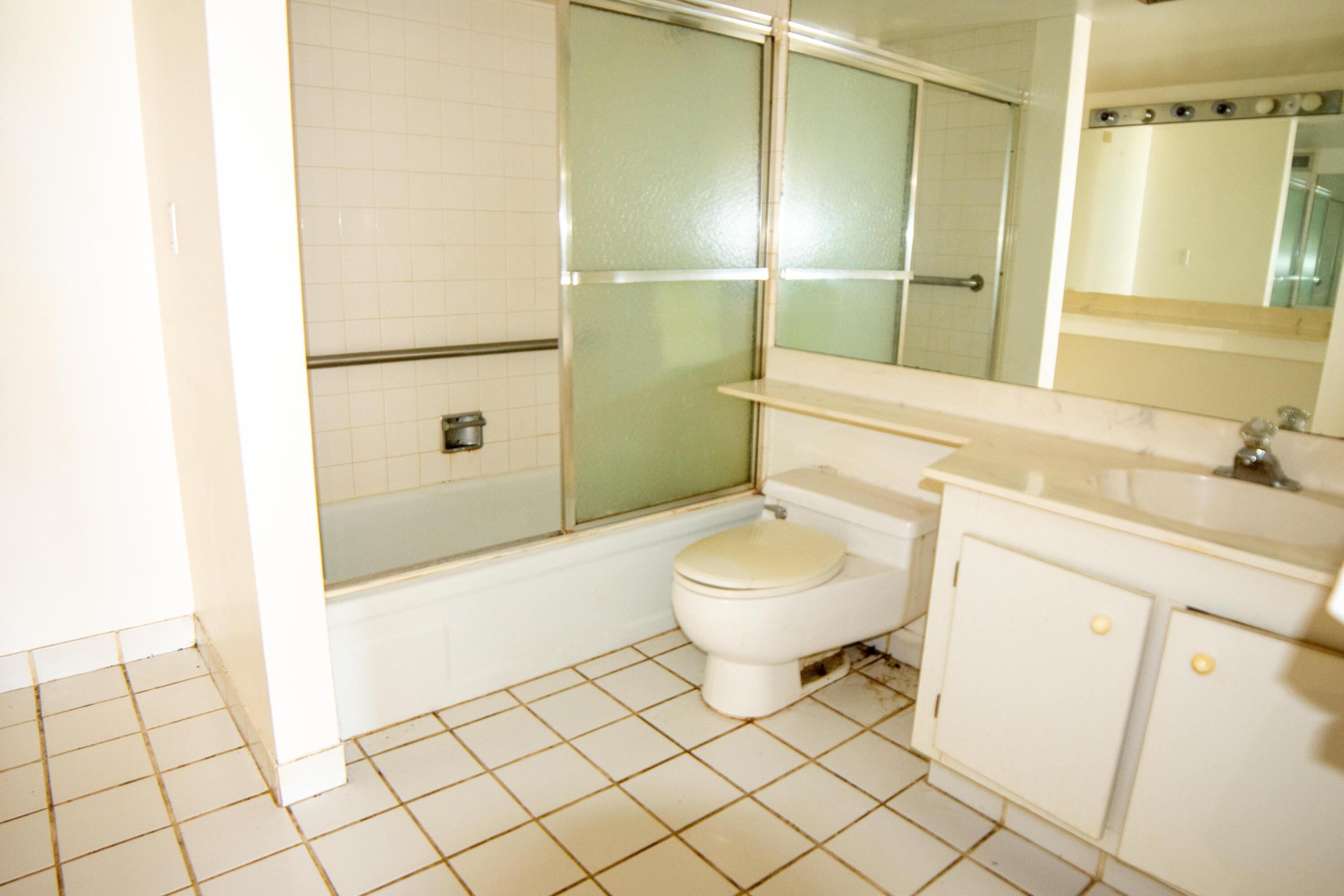 1650 NE 115th Street 208