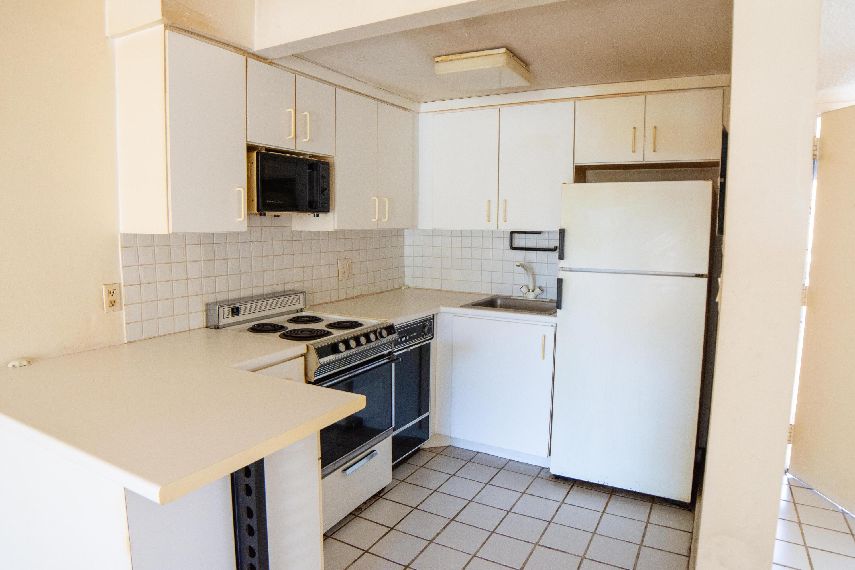 1650 NE 115th Street 208