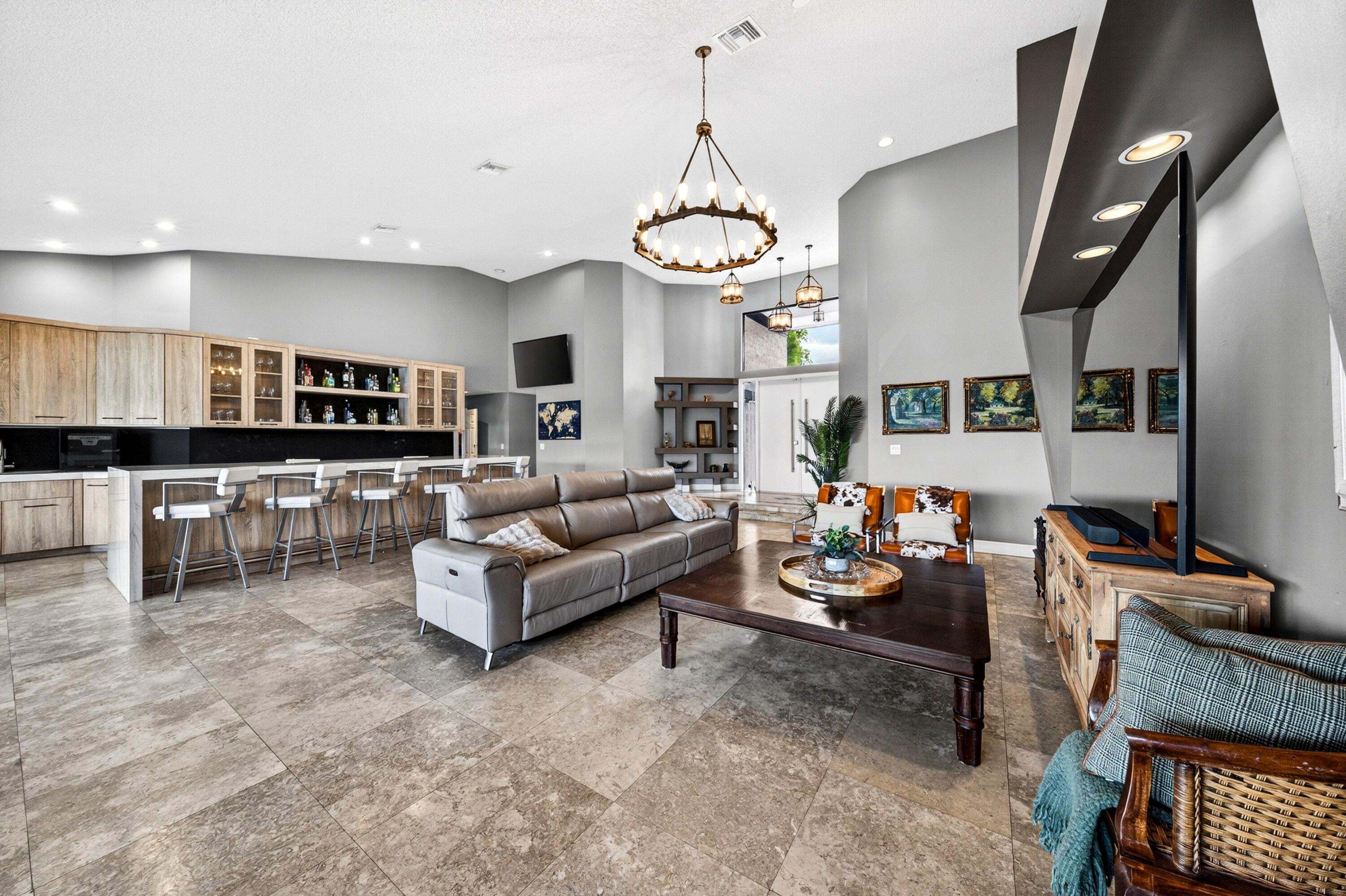 7031 Ventura Court