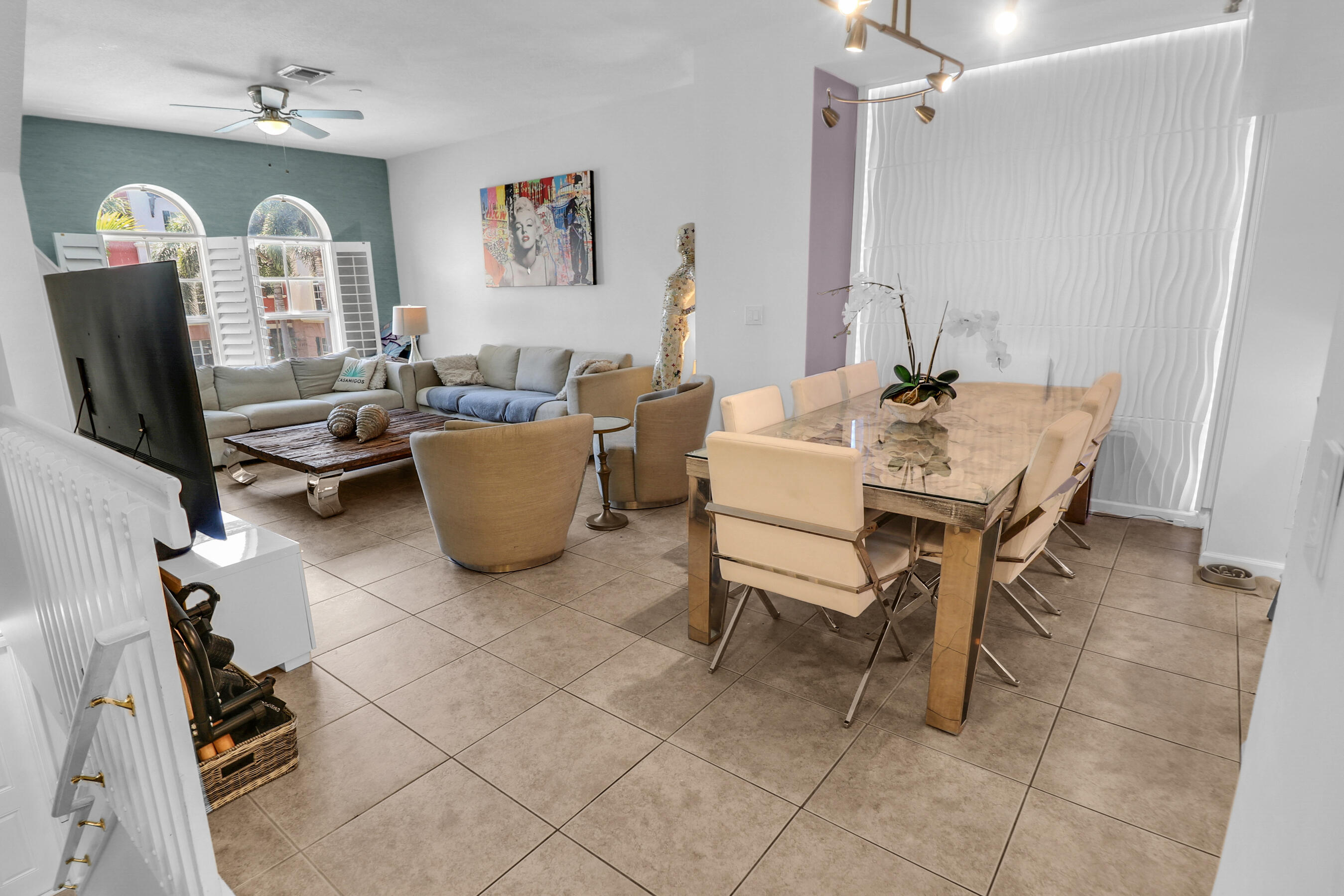 1033 NE 17th Way 1204