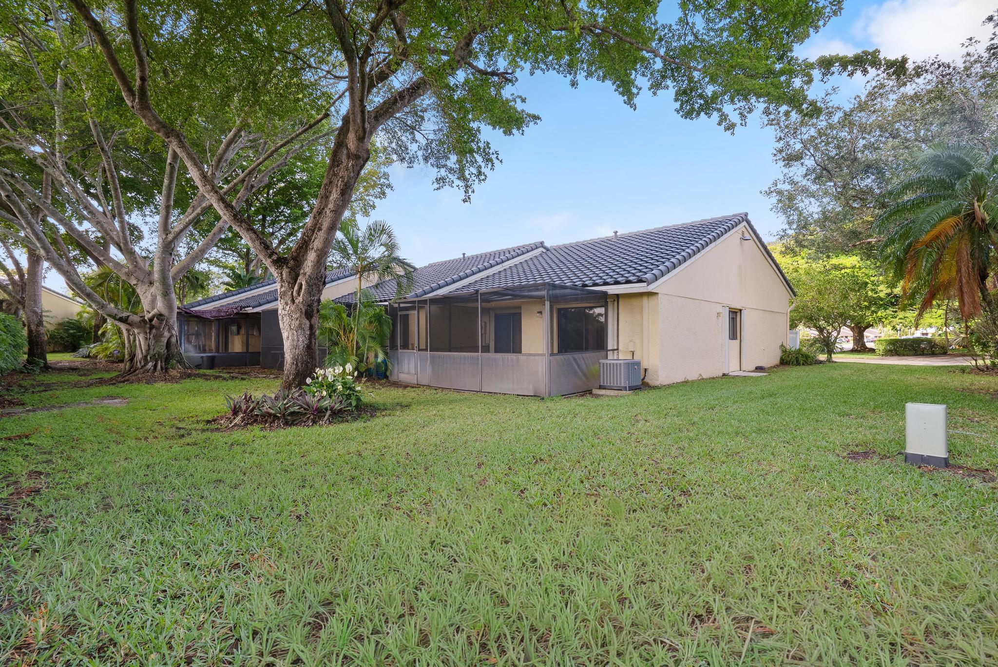 6779 Bridlewood Court