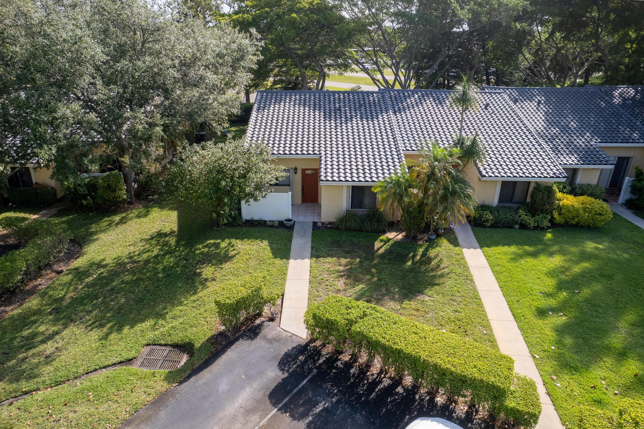 6779 Bridlewood Court
