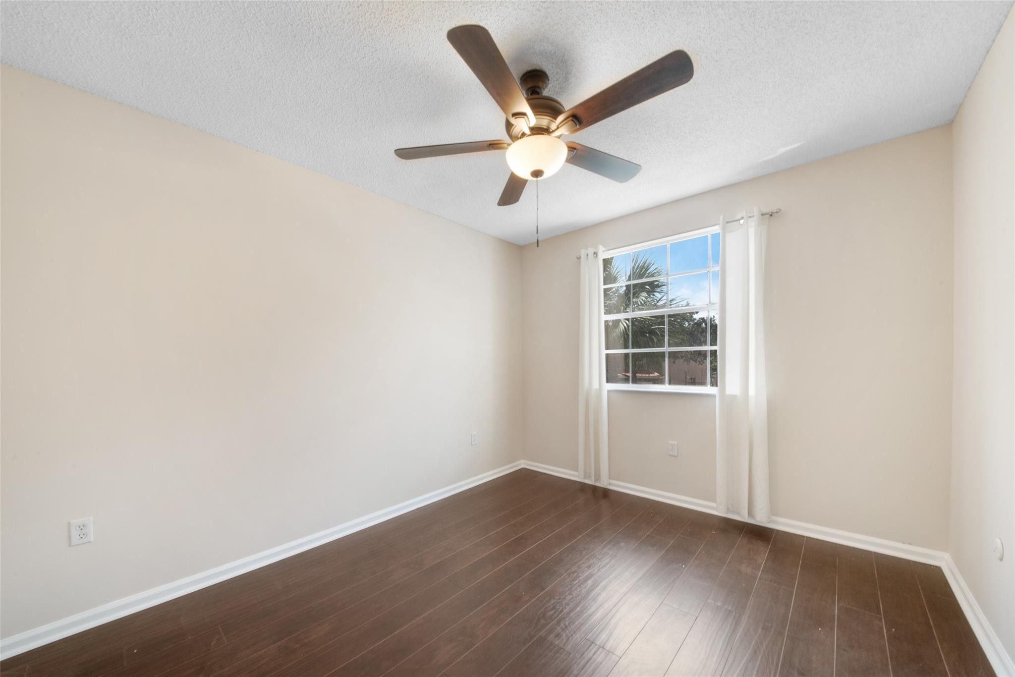 6625 NW 75th Place