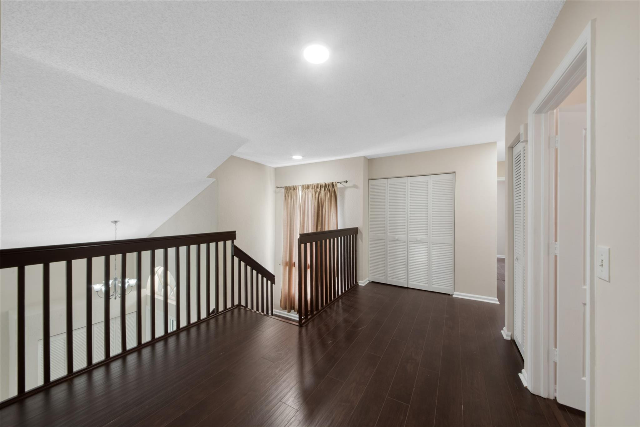 6625 NW 75th Place