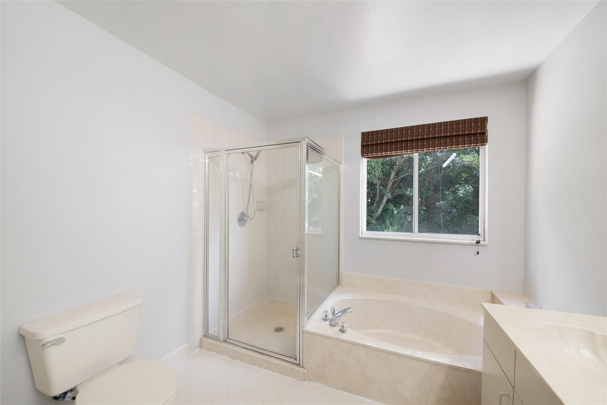 6625 NW 75th Place