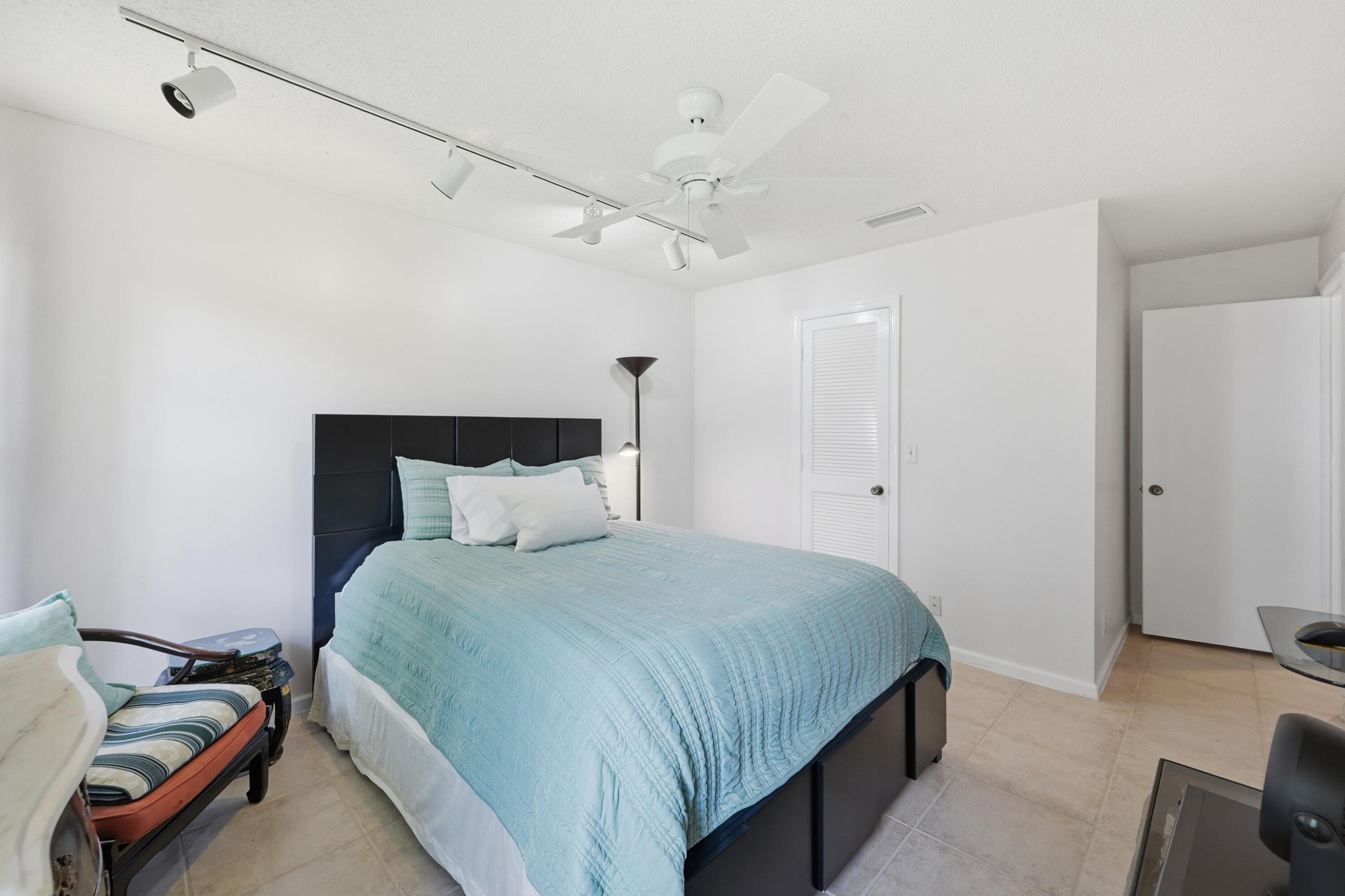 1042 NW 110th Lane