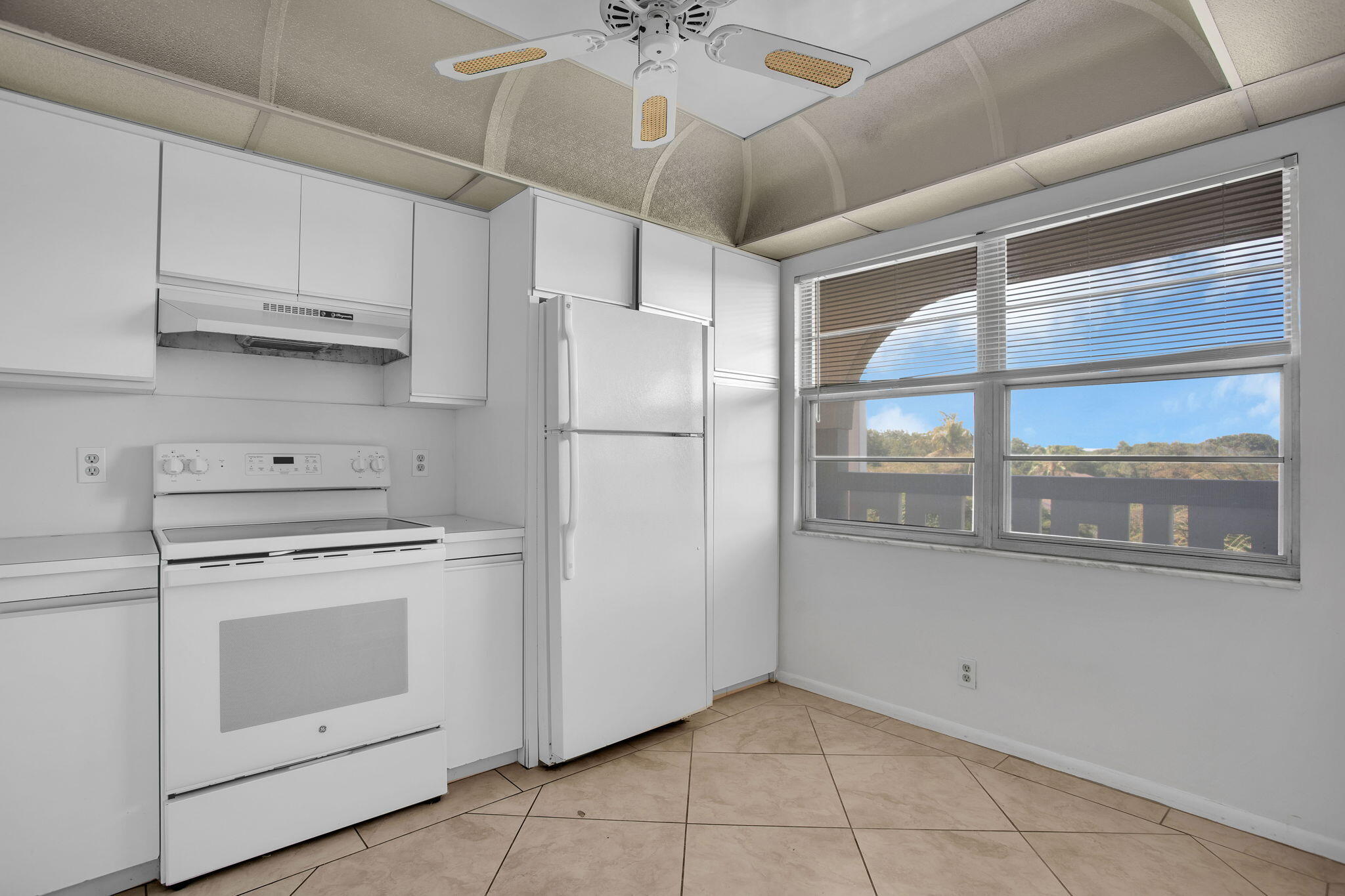 3405 Bimini Lane M4