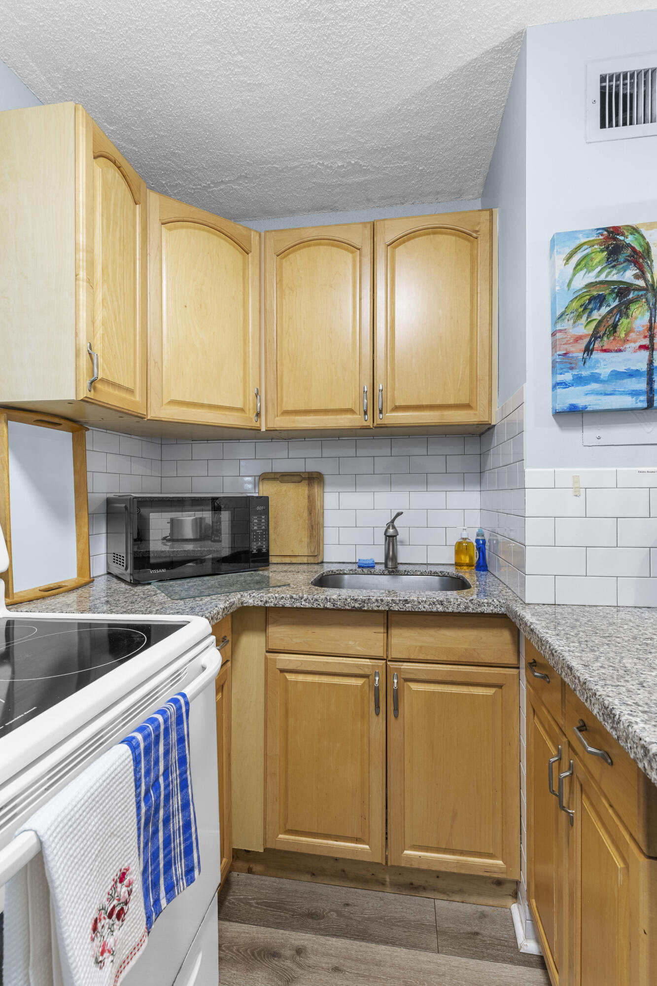 3225 NE 16th Street 9a