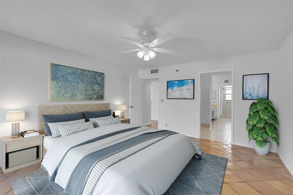 7370 S Oriole Boulevard 607