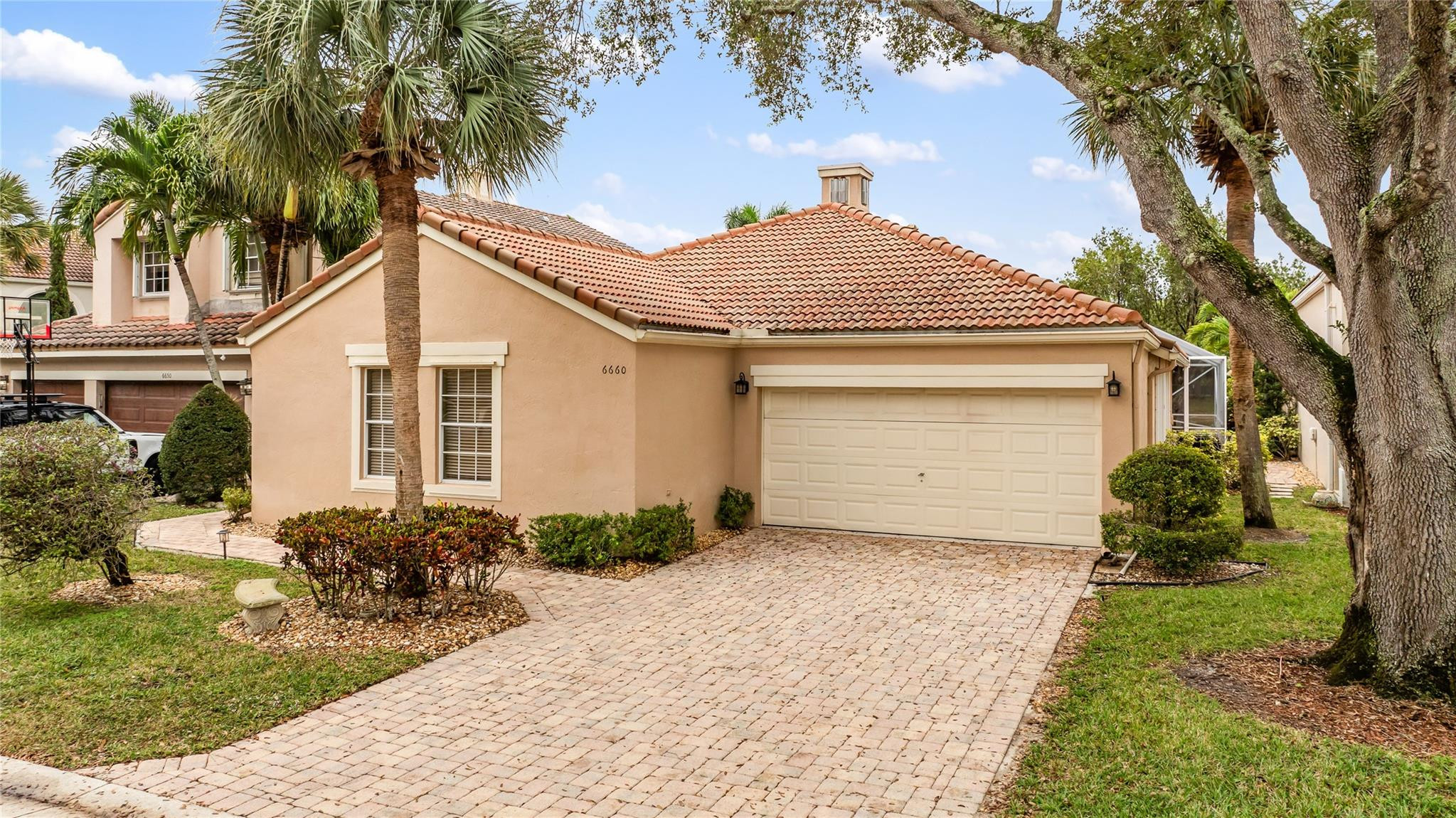 6660 NW 75th Place