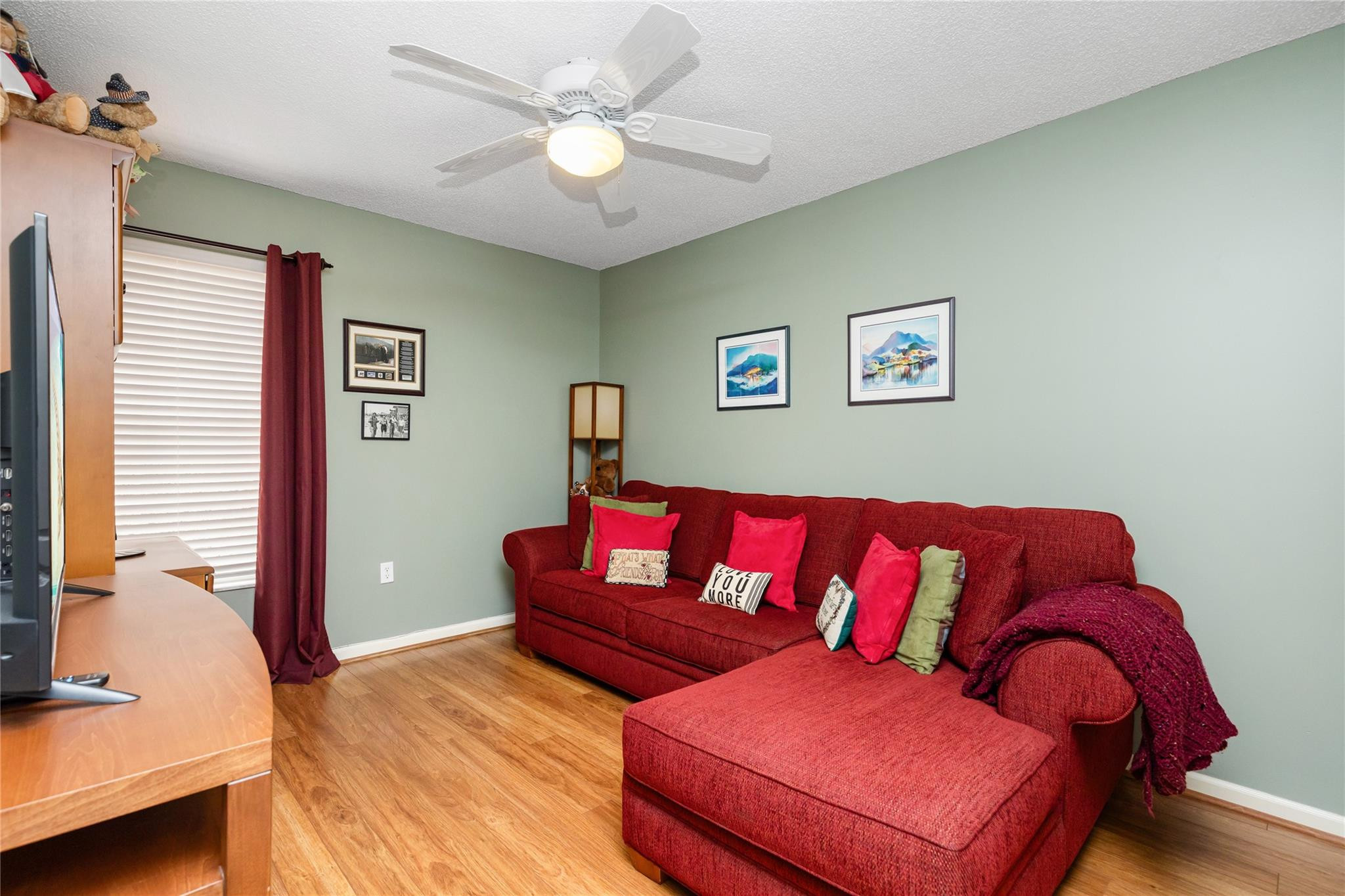 6660 NW 75th Place