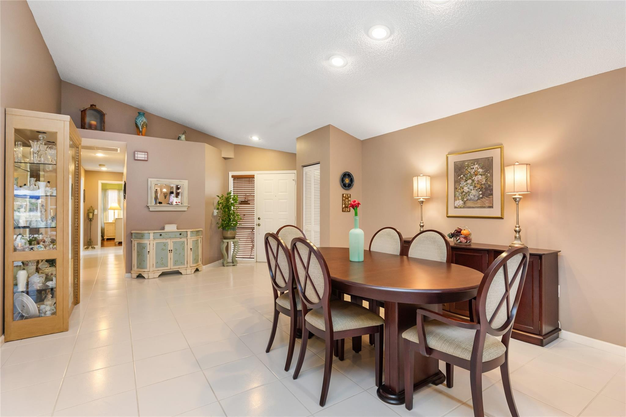 6660 NW 75th Place