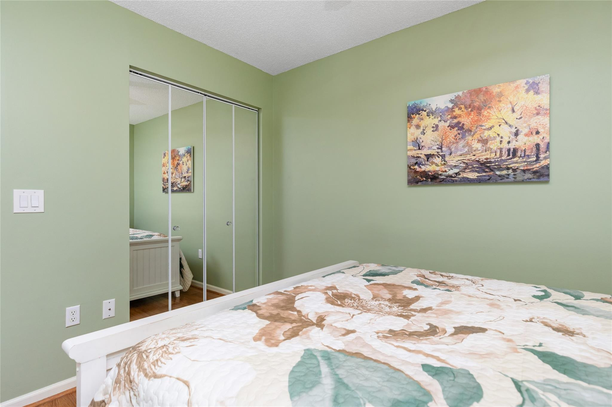 6660 NW 75th Place