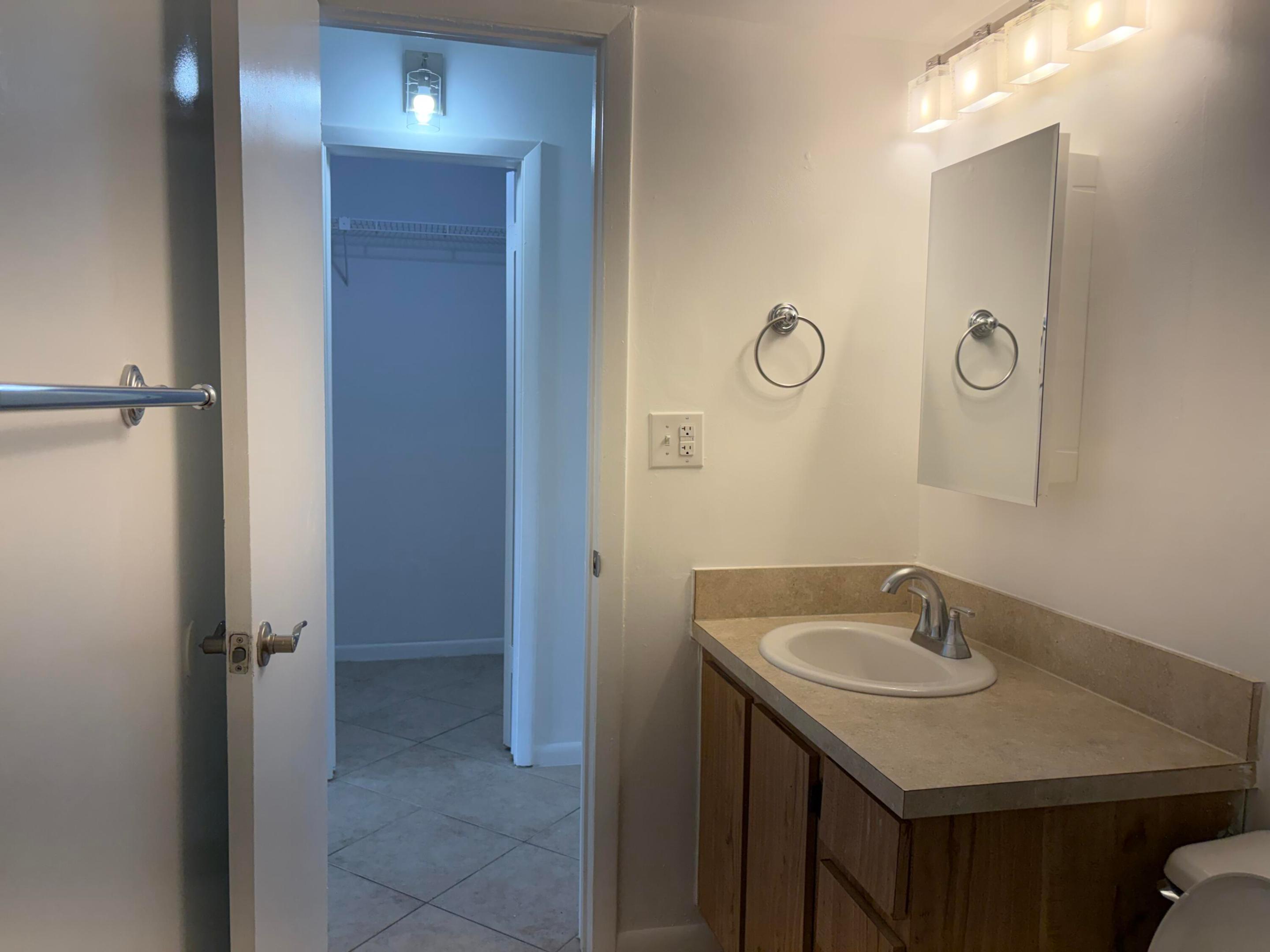 2771 Riverside Drive 412-a