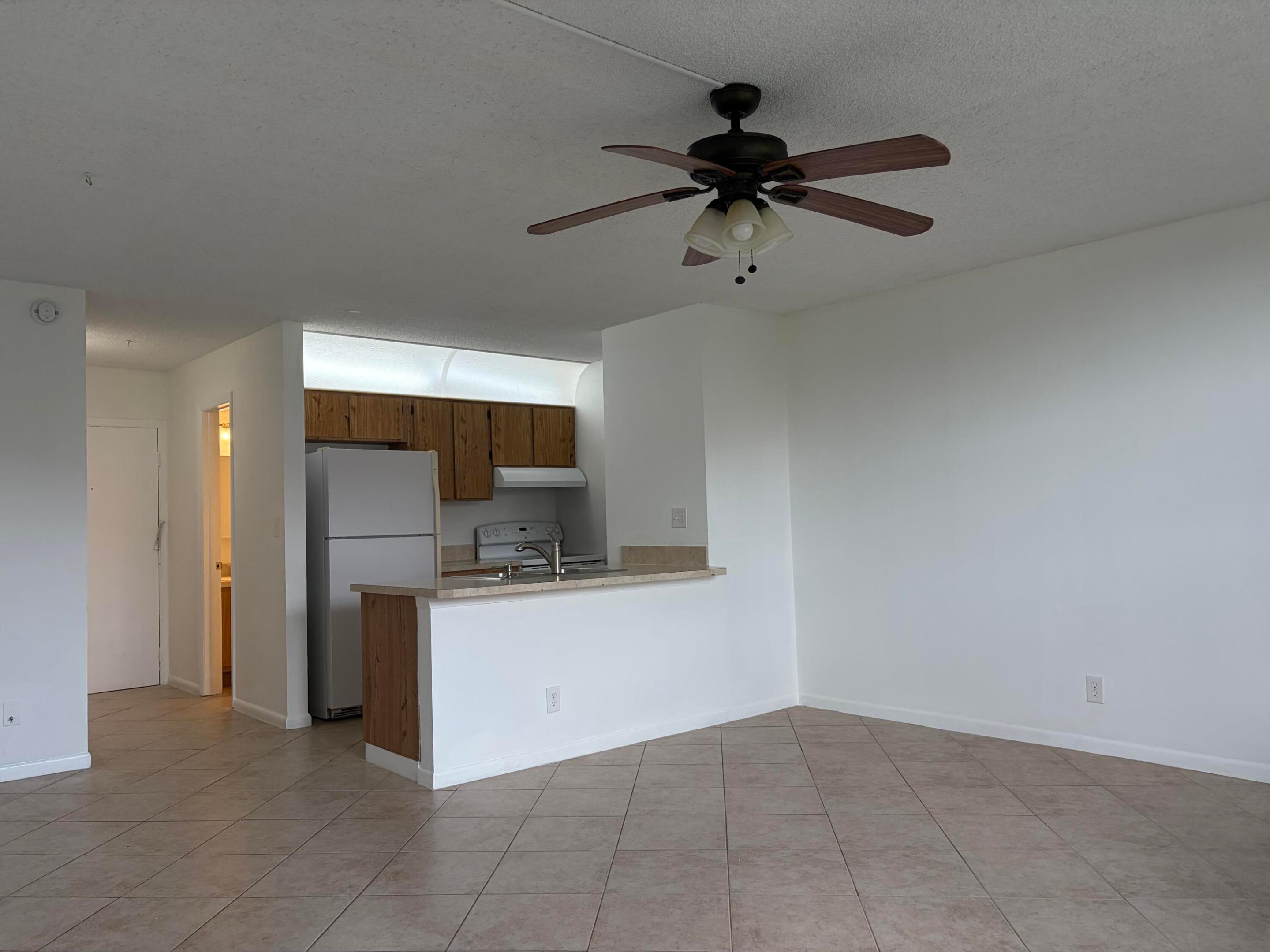 2771 Riverside Drive 412-a