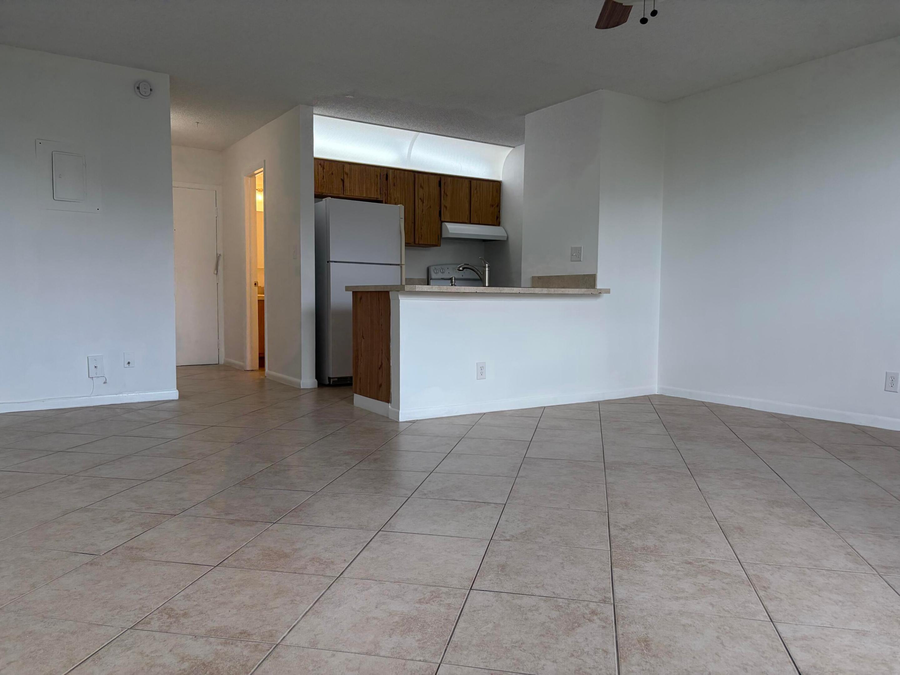 2771 Riverside Drive 412-a