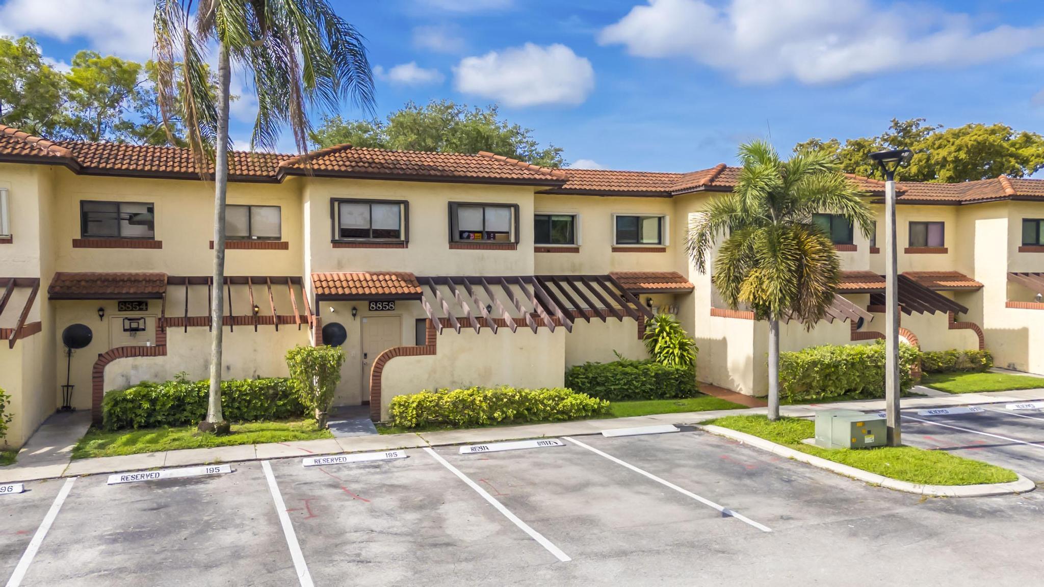 8858 NW 48th Street 8858